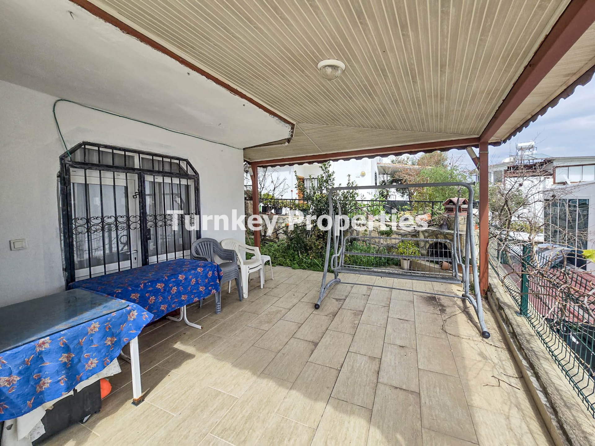 Milas Boğaziçi'nde Site İçinde Kiralık Eşyalı Villa Aylık Ödeme