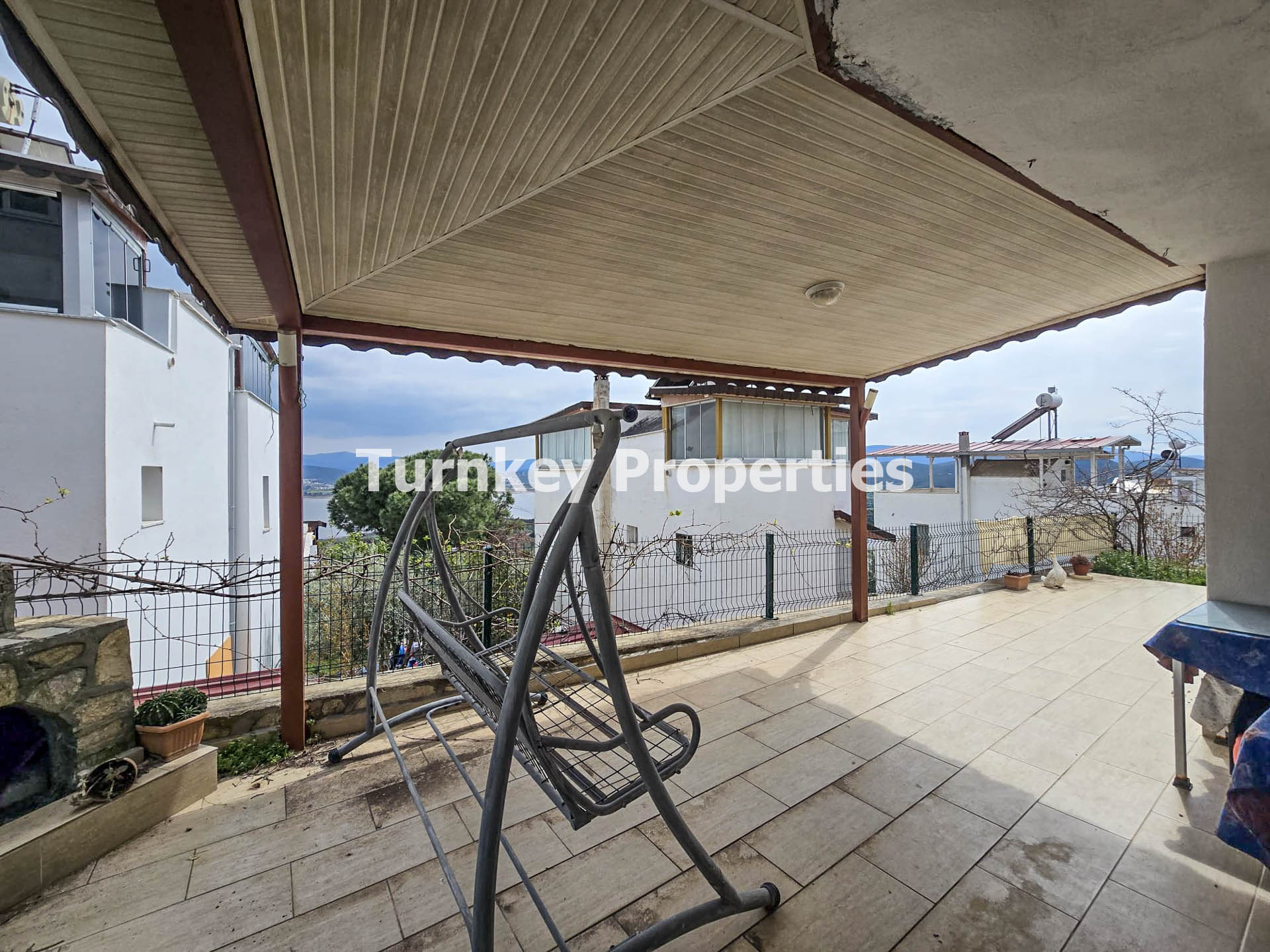 Milas Boğaziçi'nde Site İçinde Kiralık Eşyalı Villa Aylık Ödeme