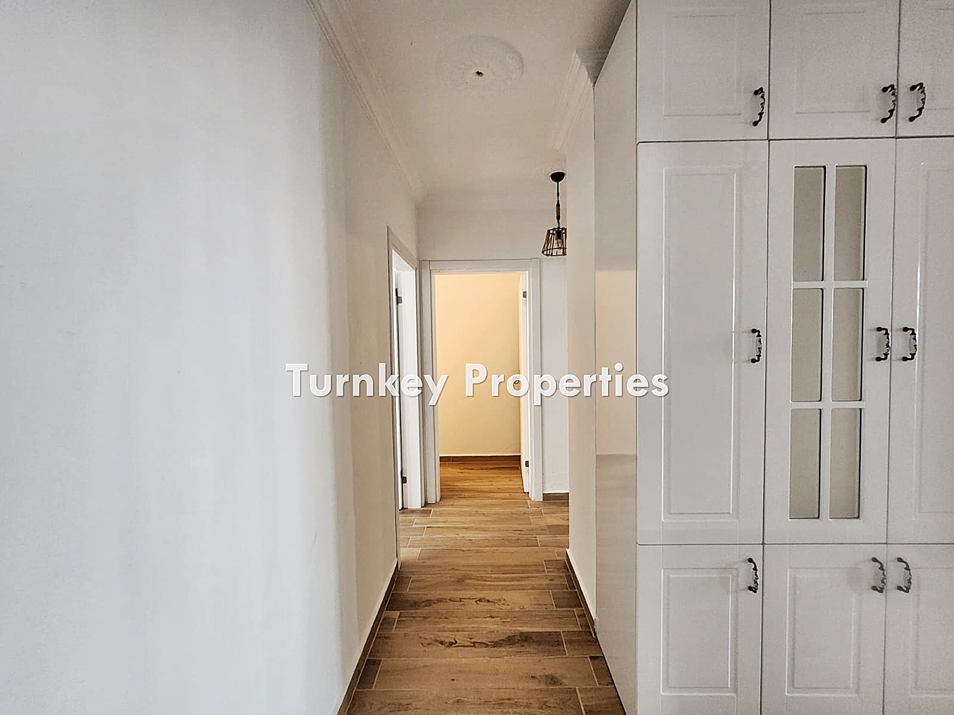 Bodrum Gündoğan Satılık Ev Köyiçi Merkezi Konum Bahçeli Zemin Kat