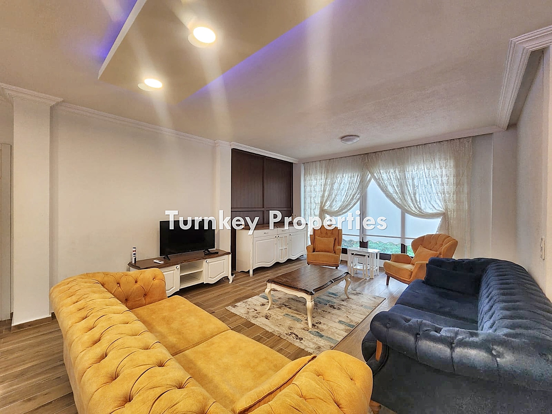 Bodrum Gündoğan Satılık Ev Köyiçi Merkezi Konum Bahçeli Zemin Kat