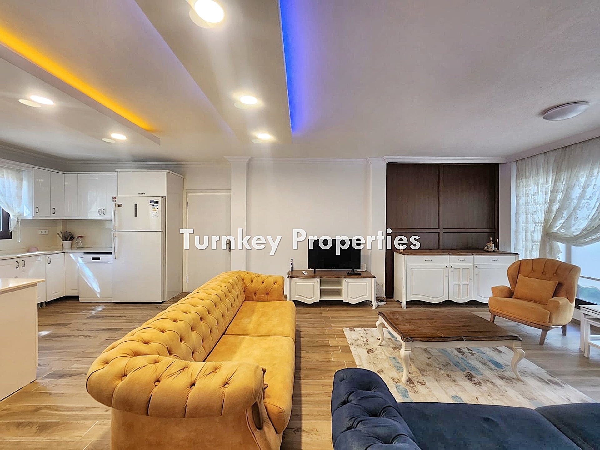 Bodrum Gündoğan Satılık Ev Köyiçi Merkezi Konum Bahçeli Zemin Kat