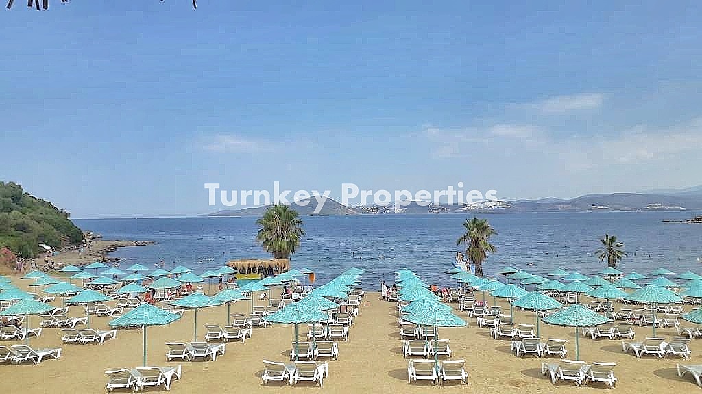 Boğaziçi Satılık Müstakil Ev Ortak Plajlı Site İçinde Havuz Teras