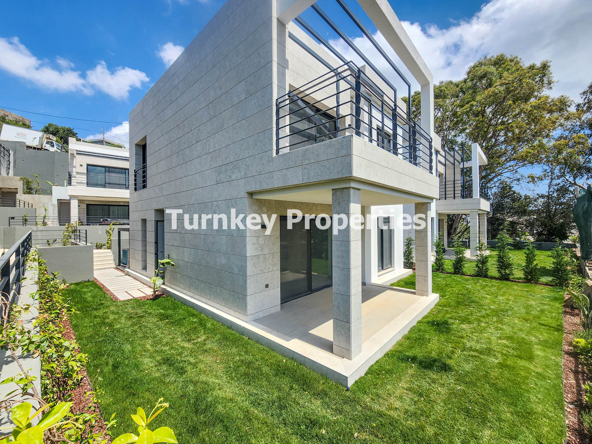 Bodrum Dereköy'de Satılık Daire Modern Tasarım Bahçe Kullanımlı