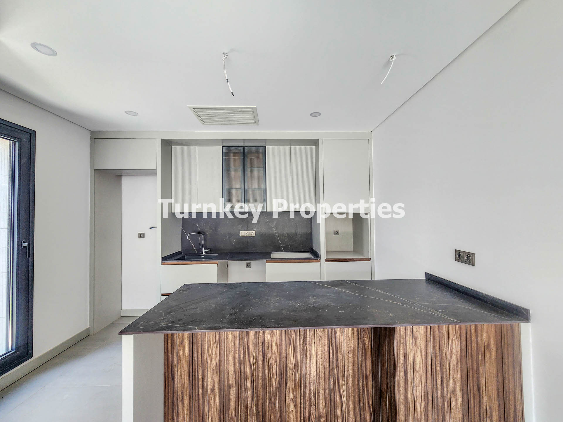 Bodrum Dereköy Satılık 2+1 Daire Modern Tasarım Balkonlu Üst Kat