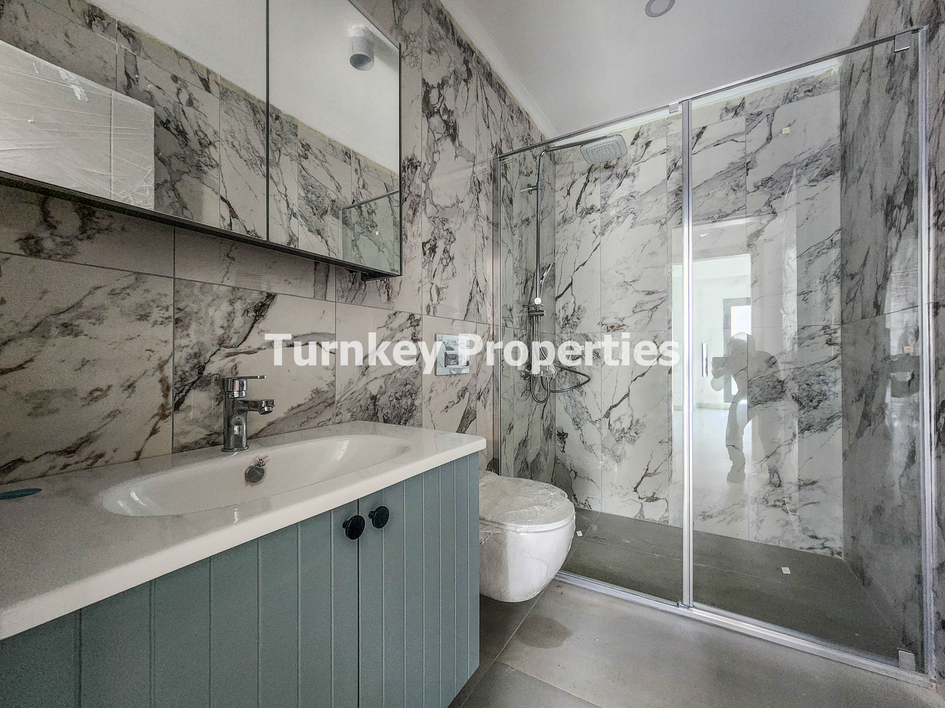 Bodrum Dereköy Satılık 2+1 Daire Modern Tasarım Balkonlu Üst Kat