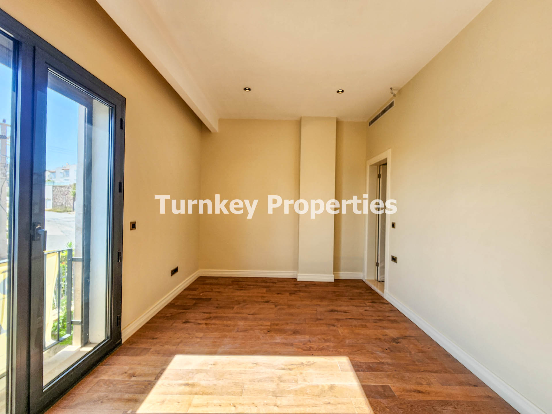 Karaincir Bodrum'da Satılık Residence Deniz Manzaralı ve Balkonlu