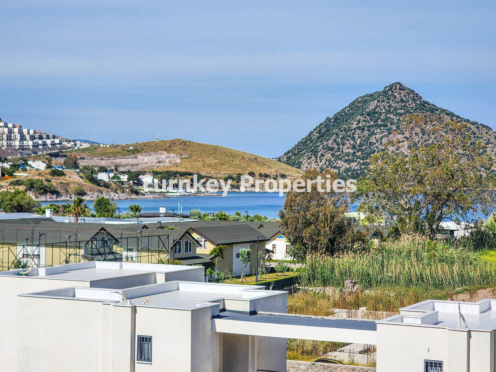 Karaincir Bodrum'da Satılık Residence Deniz Manzaralı ve Balkonlu