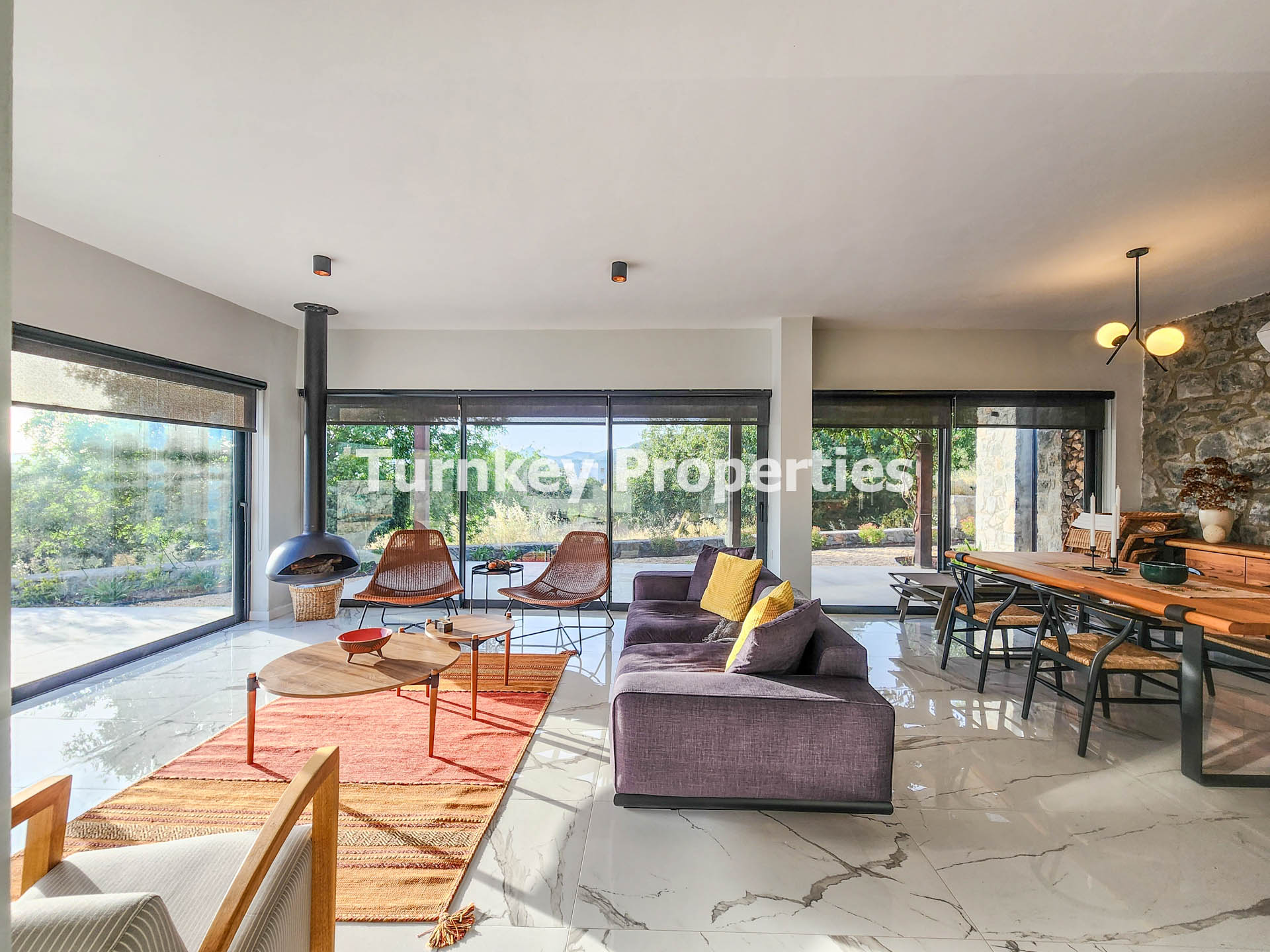 Bodrum Satılık Villa Tek Katlı Taş Mimarili Geniş Bahçe Bungalov
