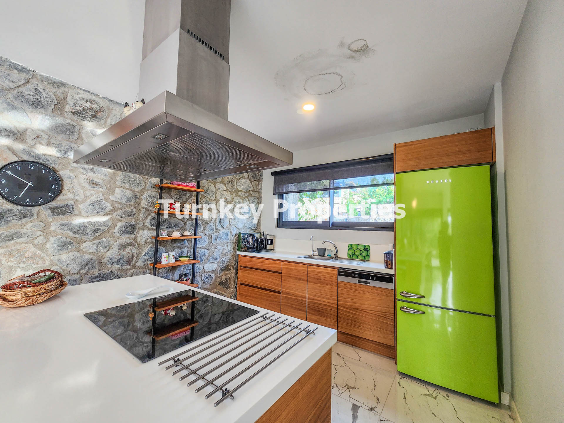 Bodrum Satılık Villa Tek Katlı Taş Mimarili Geniş Bahçe Bungalov