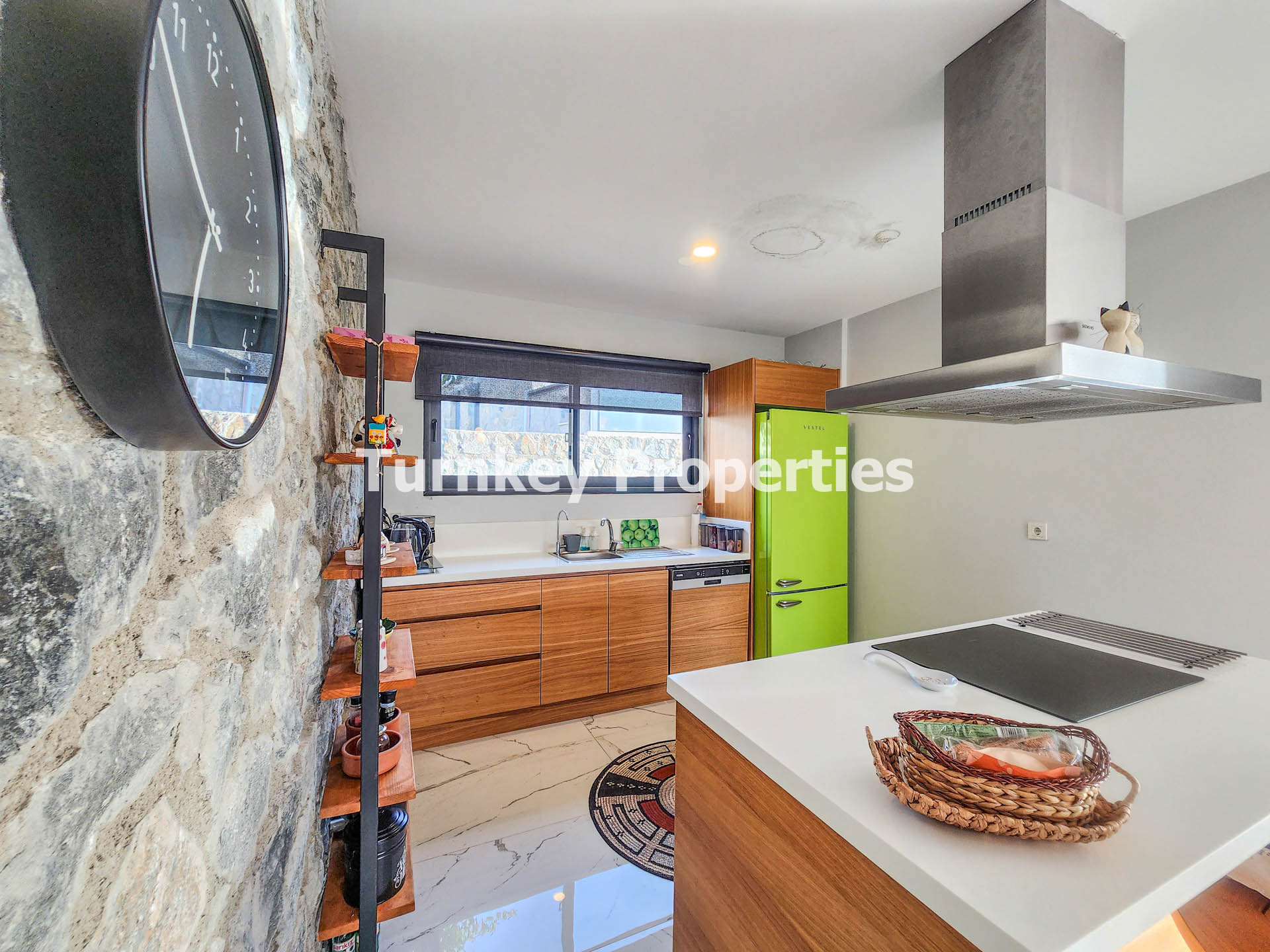 Bodrum Satılık Villa Tek Katlı Taş Mimarili Geniş Bahçe Bungalov