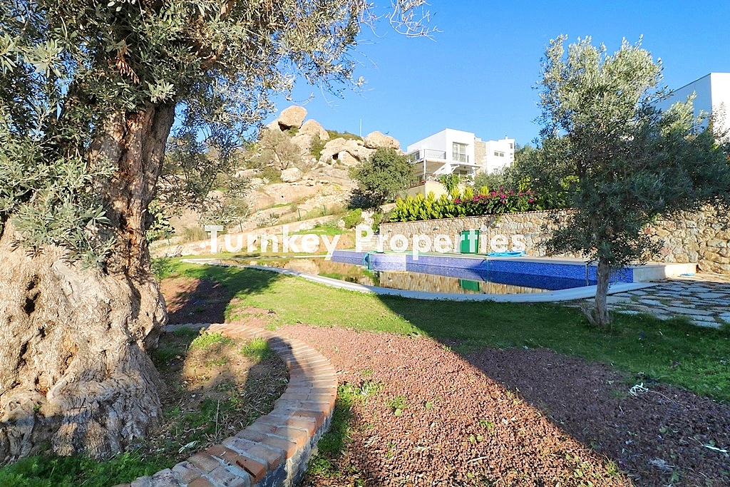 Yalıkavak Gökçebel’de Geniş Bahçeli Kiralık 4+1 Müstakil Villa