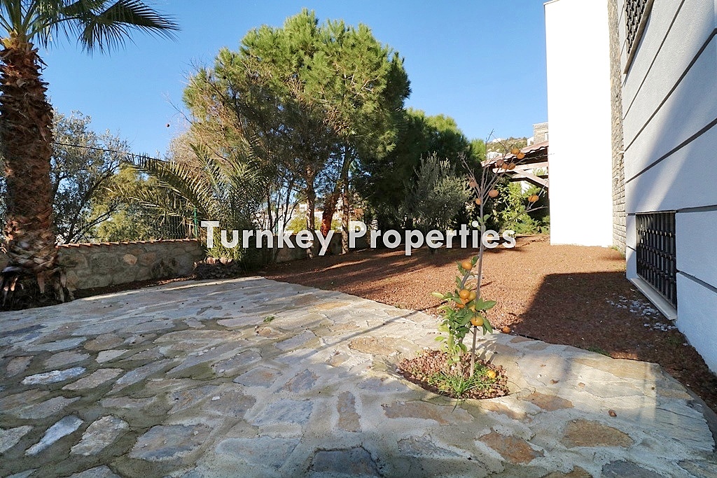 Yalıkavak Gökçebel’de Geniş Bahçeli Kiralık 4+1 Müstakil Villa