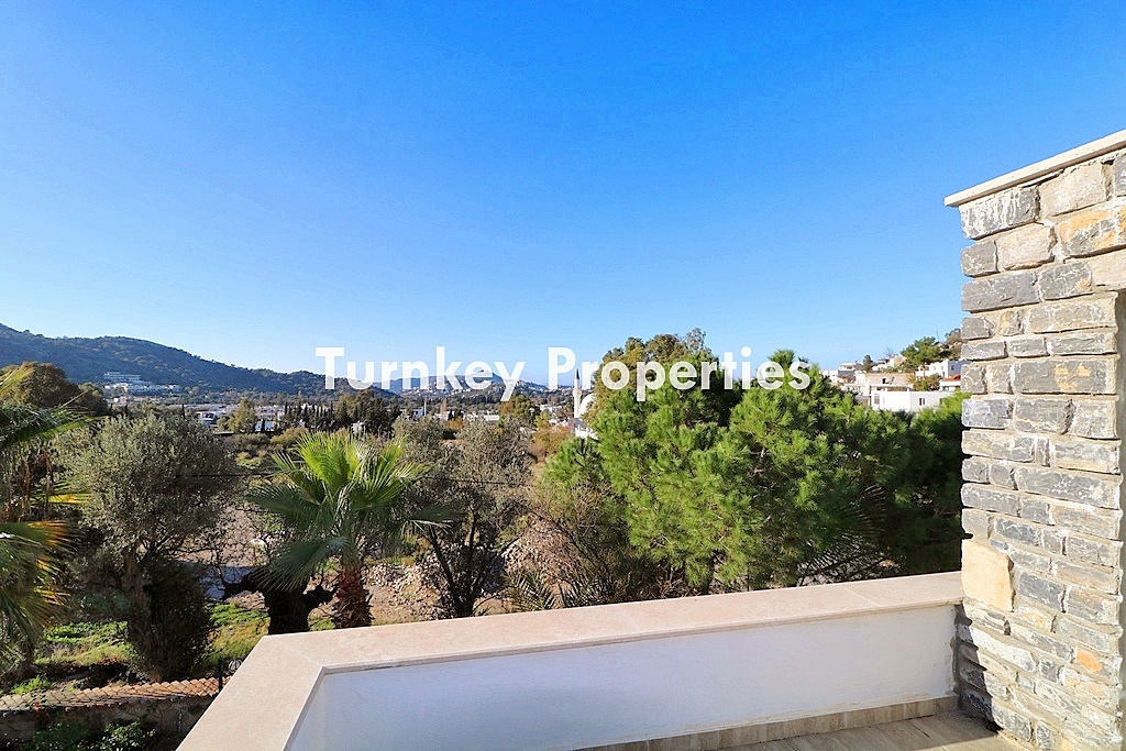 Yalıkavak Gökçebel’de Geniş Bahçeli Kiralık 4+1 Müstakil Villa