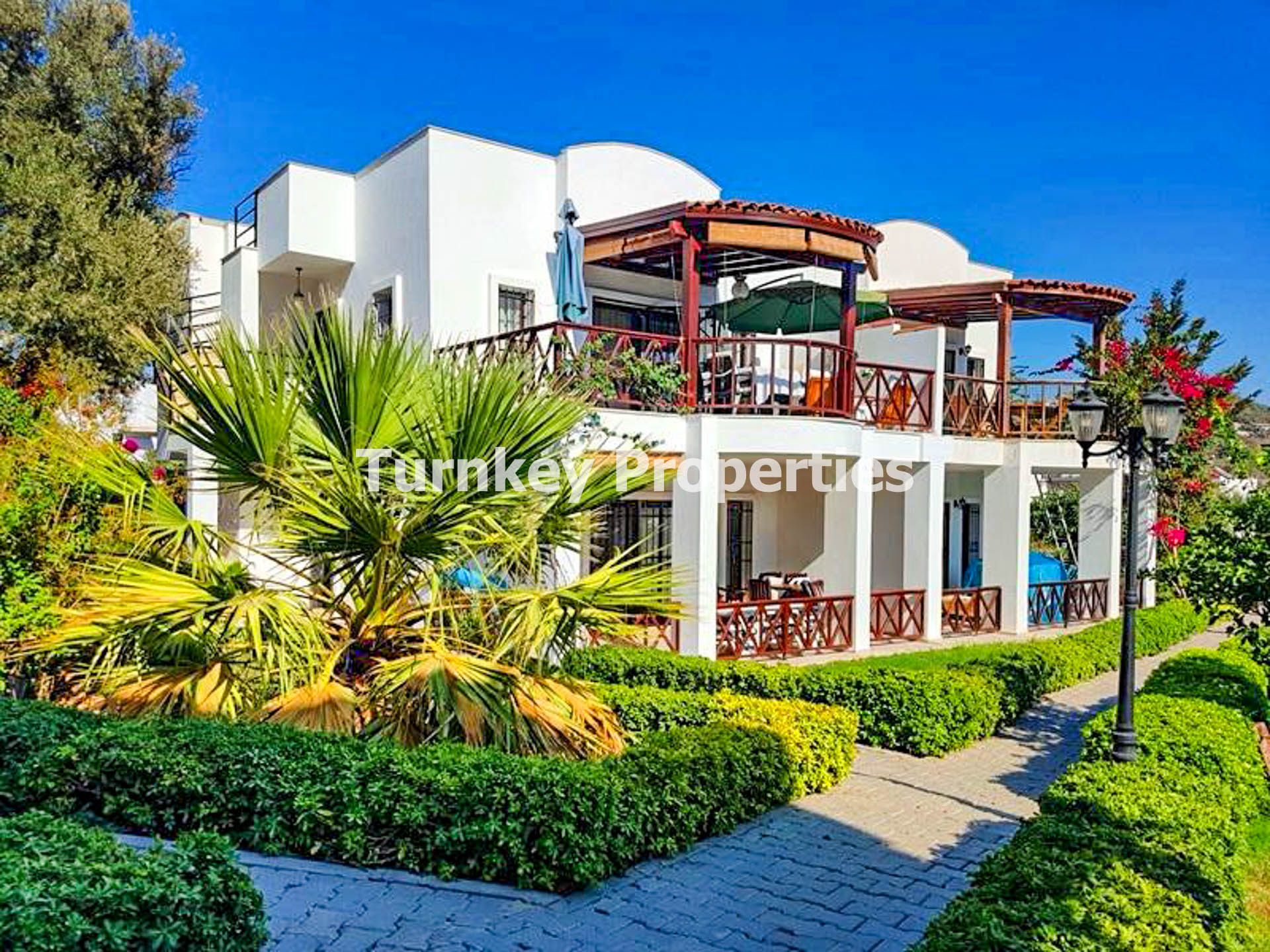 Yalıkavak Marina’ya Yürüme Mesafesinde Sezonluk Kiralık Üst Kat