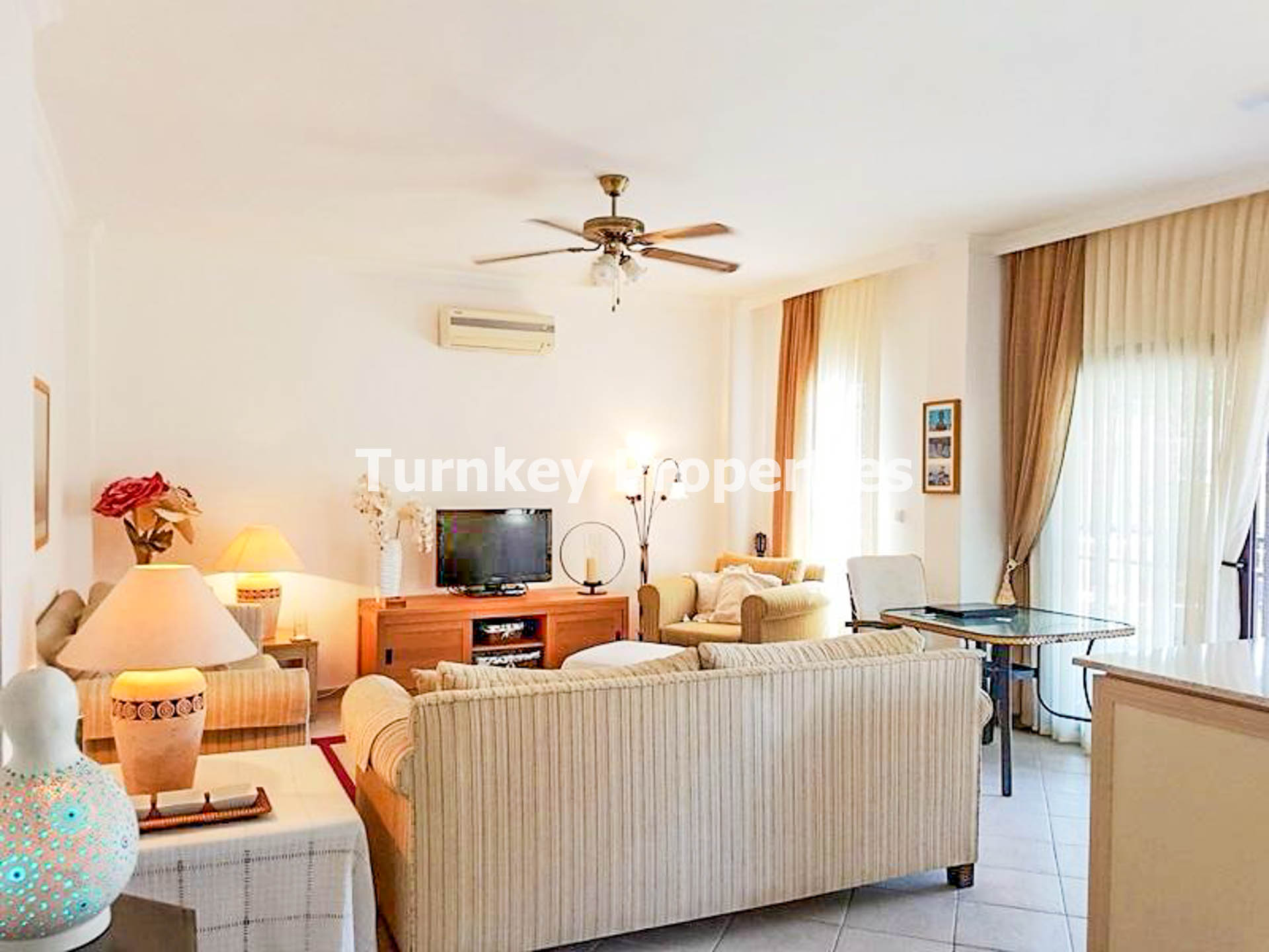 Yalıkavak Marina’ya Yürüme Mesafesinde Sezonluk Kiralık Üst Kat