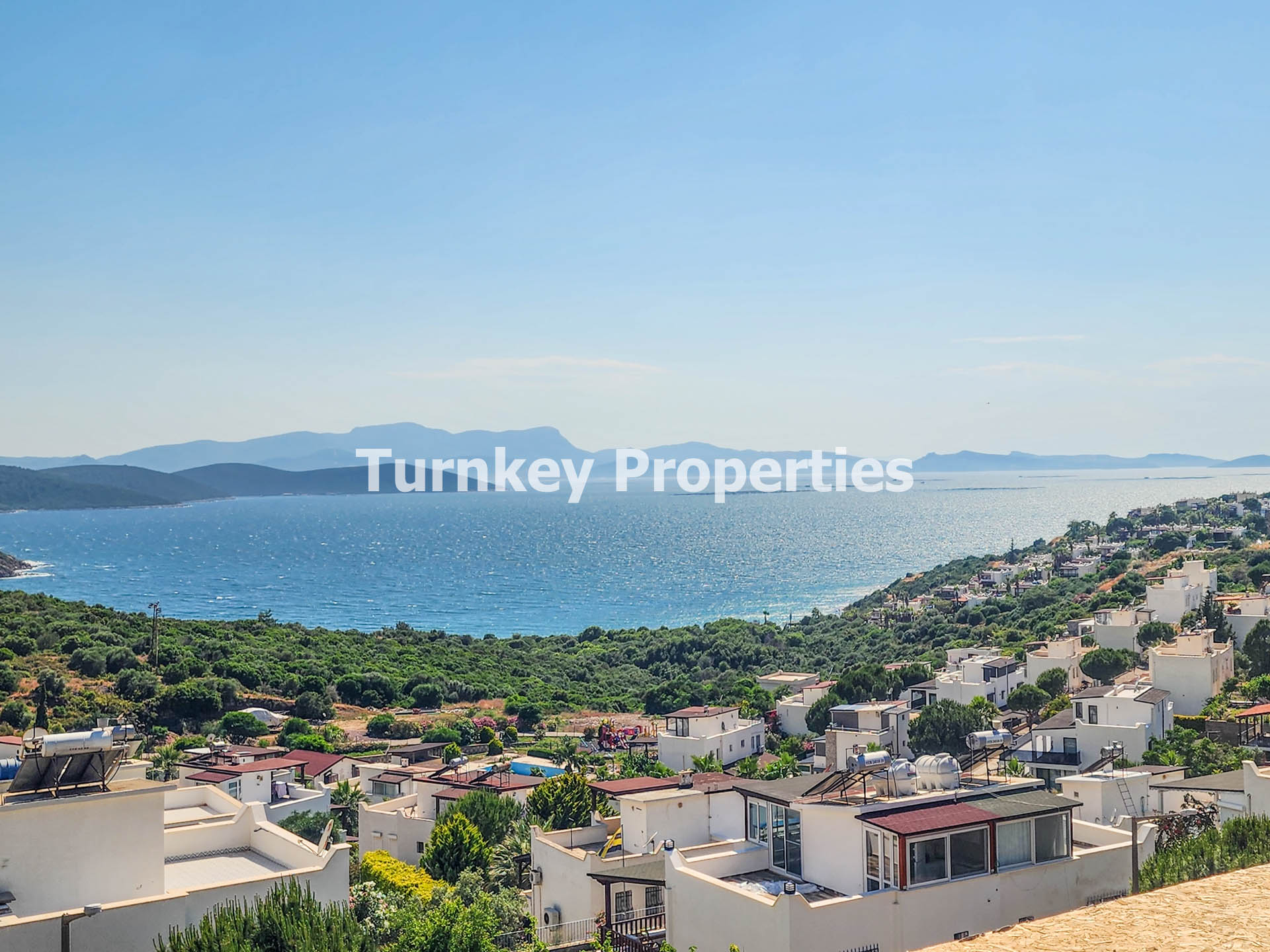 Boğaziçi Milas Satılık Ev Deniz Manzaralı Geniş Bahçeli Dört Oda