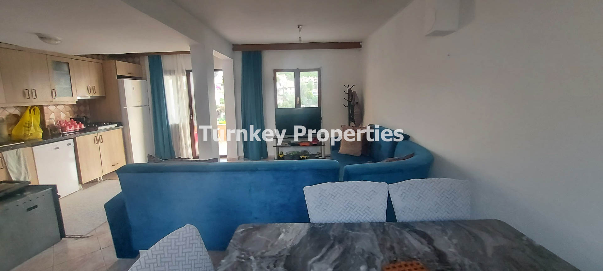 Boğaziçi Satılık Bahçeli Ev Denize Sıfır Site İskeleli ve Plajlı