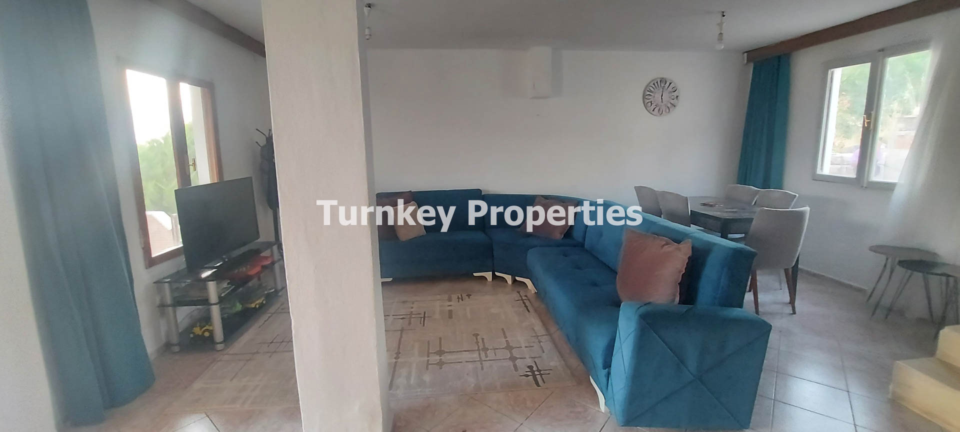 Boğaziçi Satılık Bahçeli Ev Denize Sıfır Site İskeleli ve Plajlı