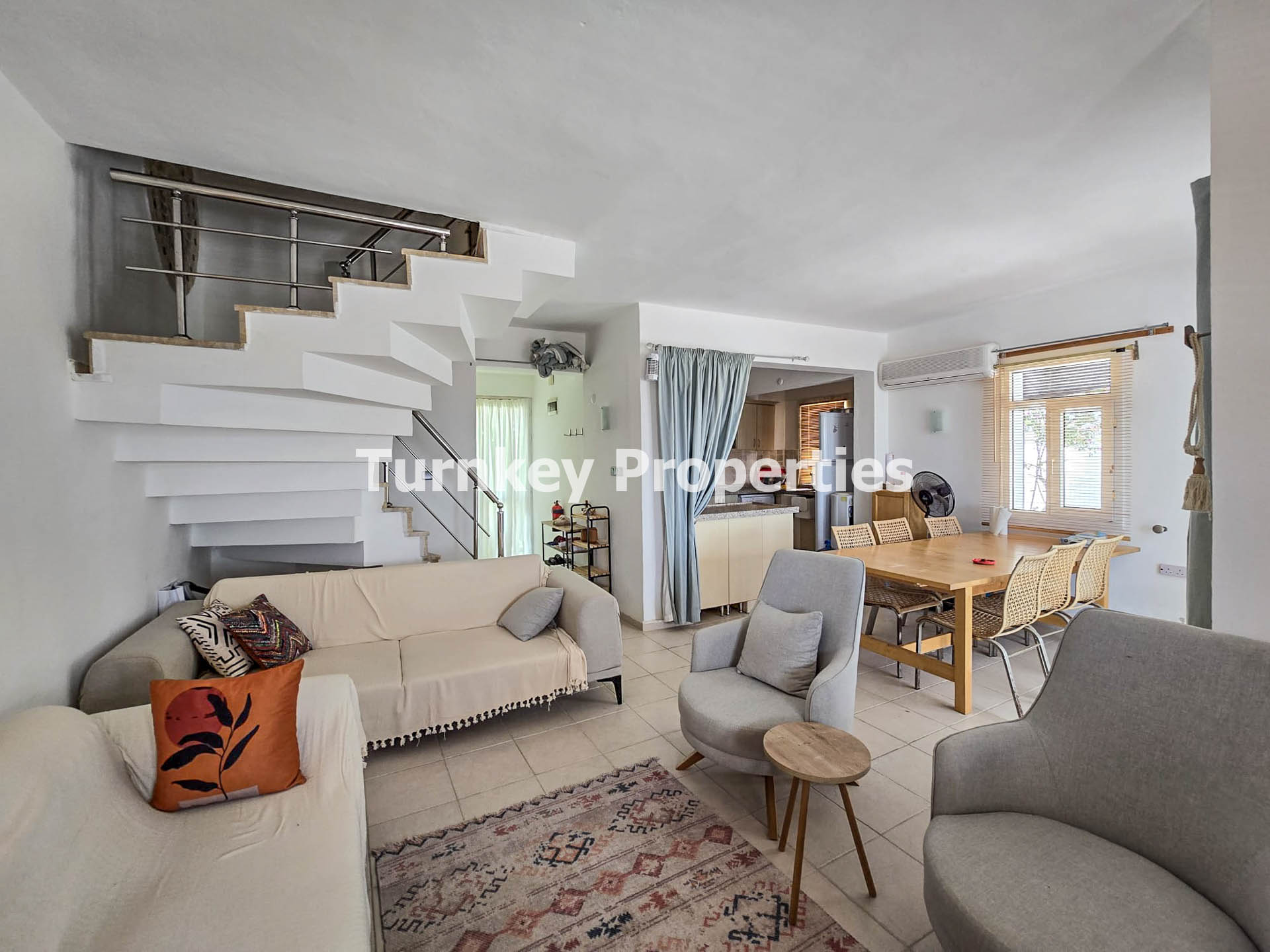 Boğaziçi Kiralık 3+1 Müstakil Ev Geniş Bahçeli Full Eşyalı Villa
