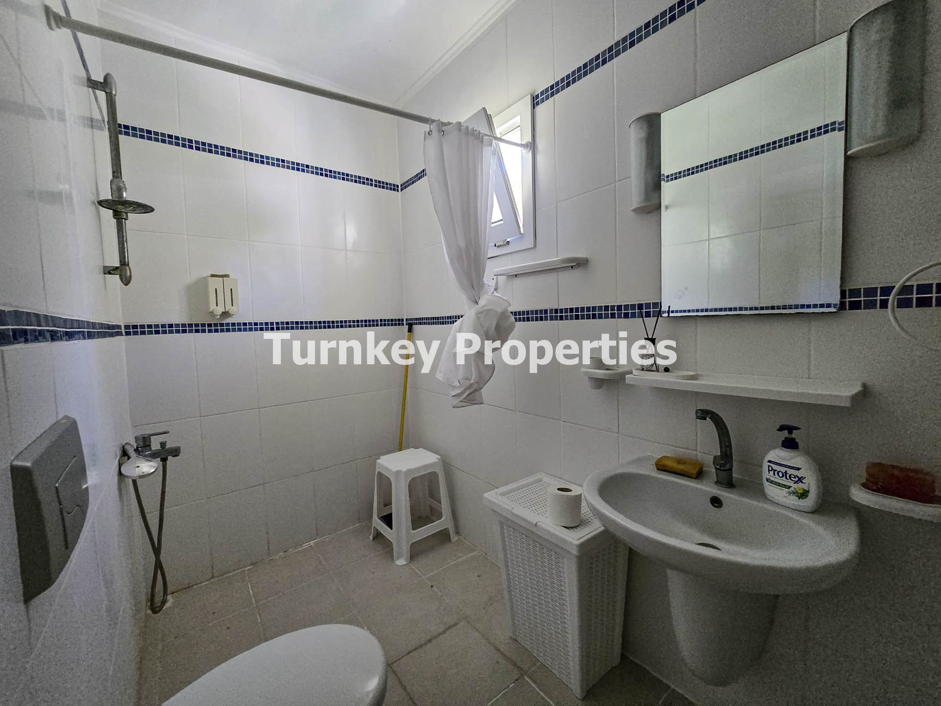 Boğaziçi Kiralık 3+1 Müstakil Ev Geniş Bahçeli Full Eşyalı Villa