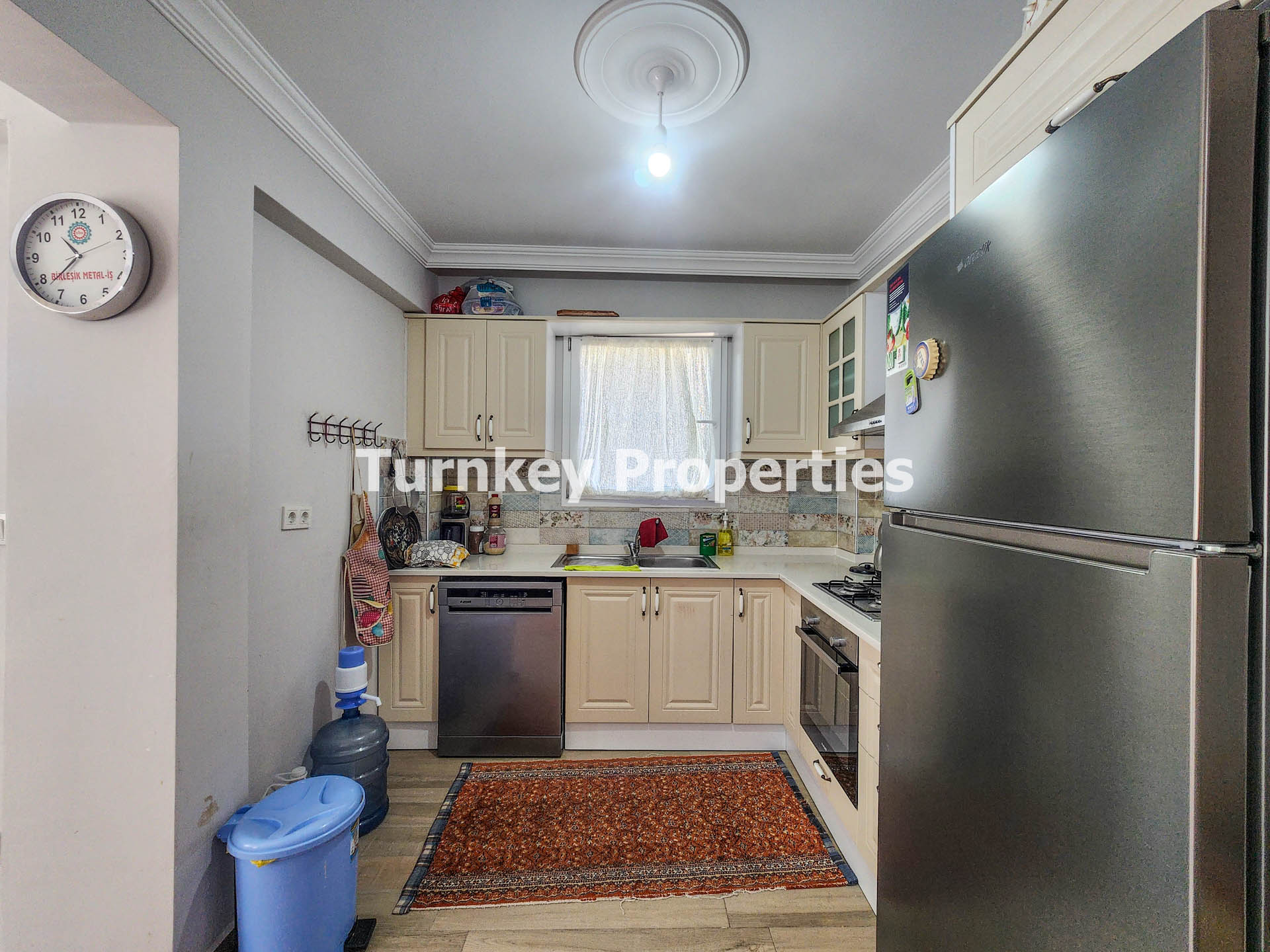 Boğaziçi Satılık Villa Göl Manzaralı Bahçeli Denize Yakın Özel Ev