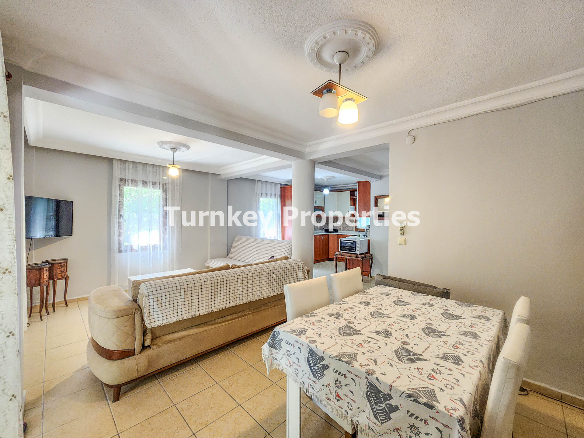 Gündoğan Satılık Villa Denize 100 Metre Ortak Havuzlu Bahçeli Ev