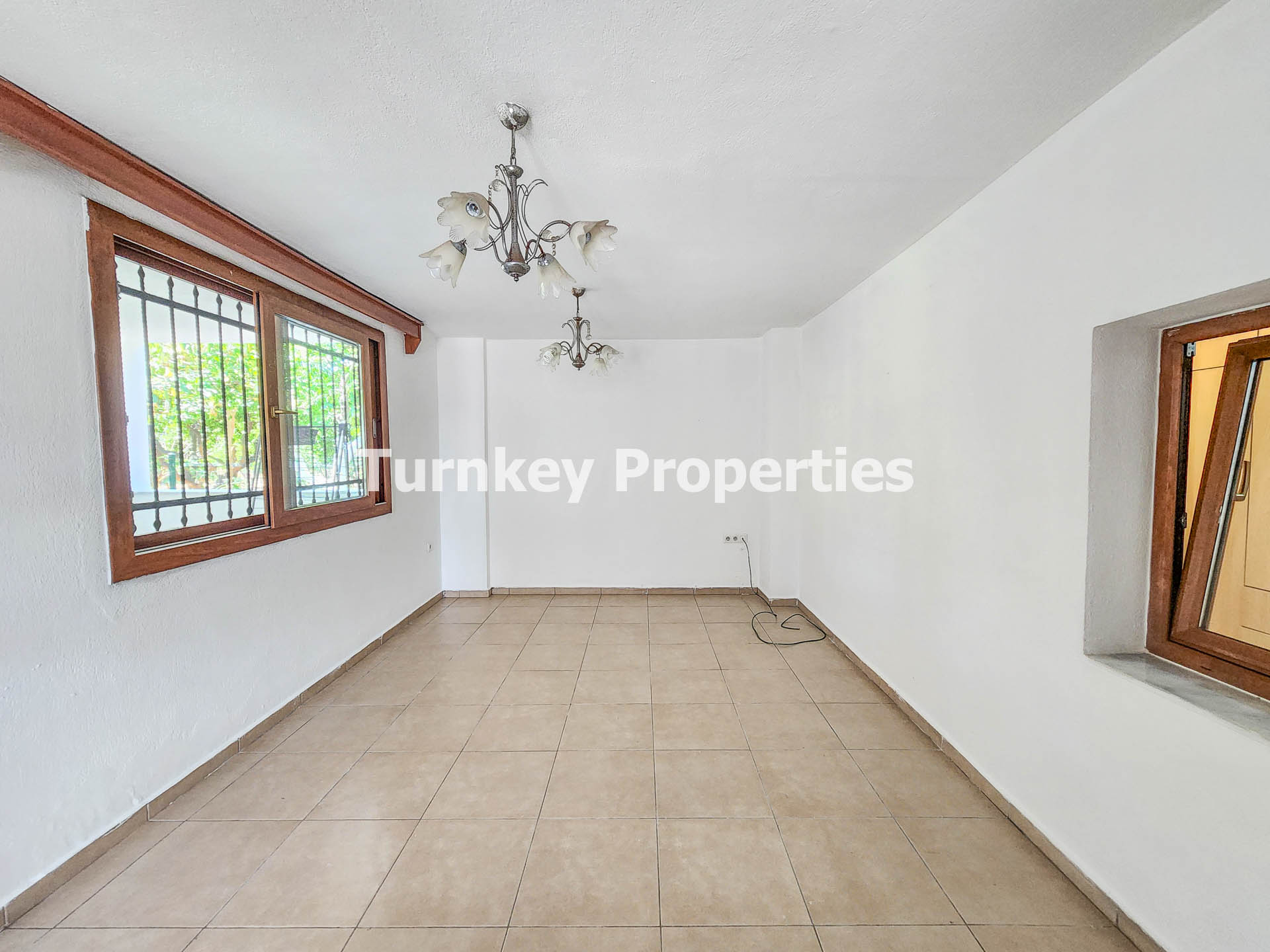 Gündoğan Merkezde Kiralık Bahçe Katı Daire, Yıl Boyu Yaşama Uygun