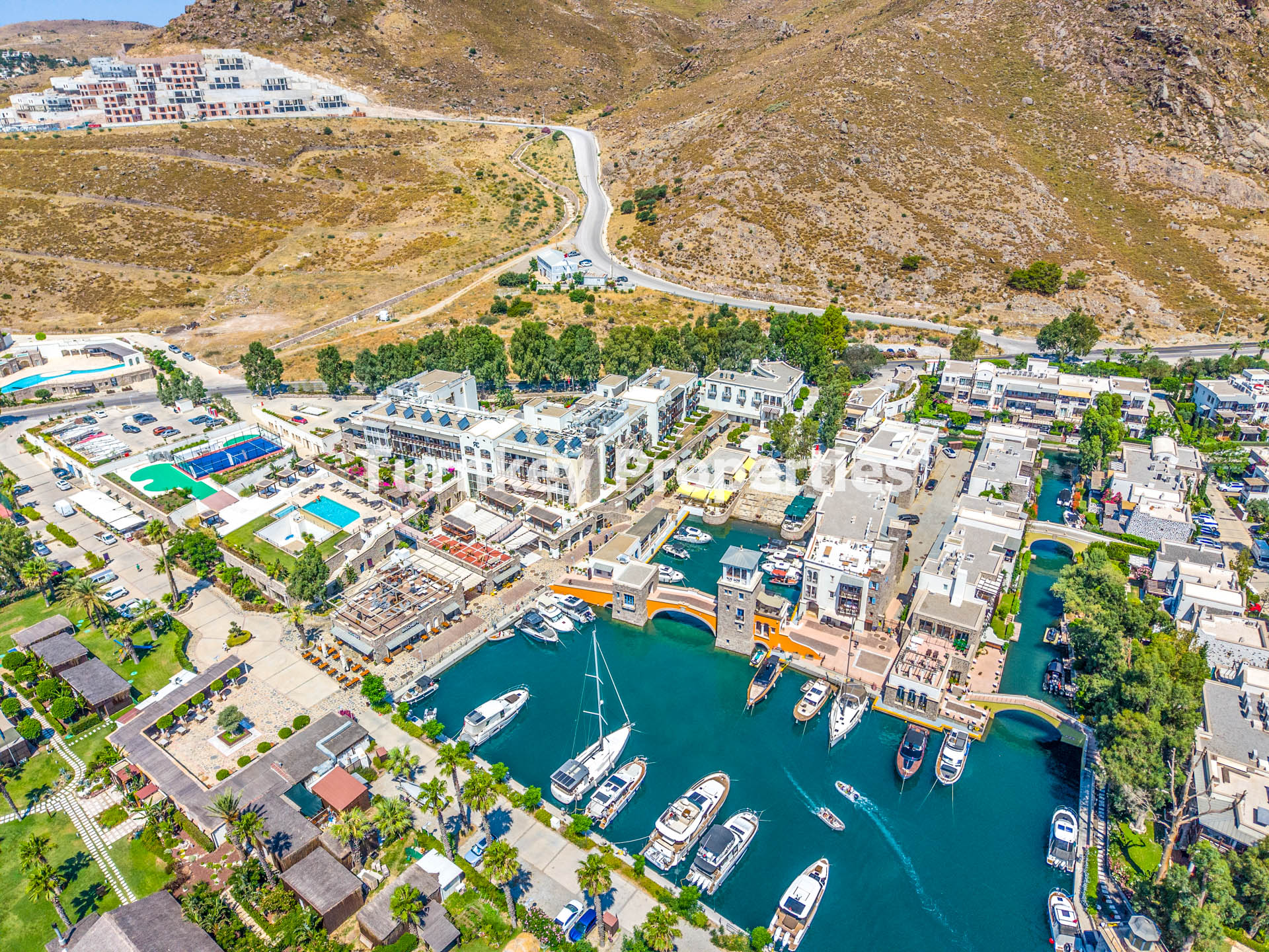 Anthaven Sahil Evleri Bodrum Satılık 4 Oda Ev 7 Metre Tekne Yeri