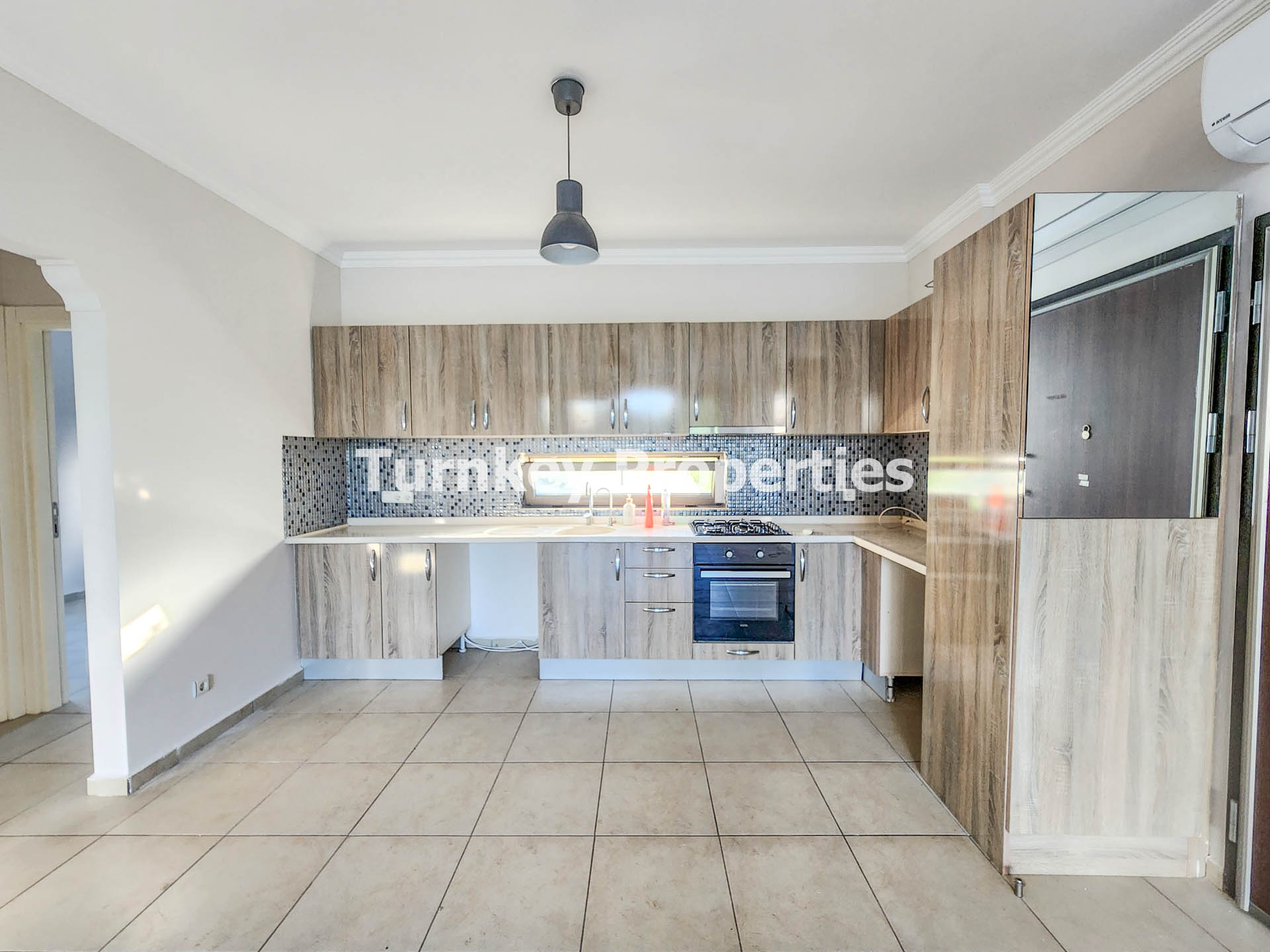 Ortakent, Bodrum'da Senelik Kiralık Bahçe Katı 2+1 Daire Aylık Öd