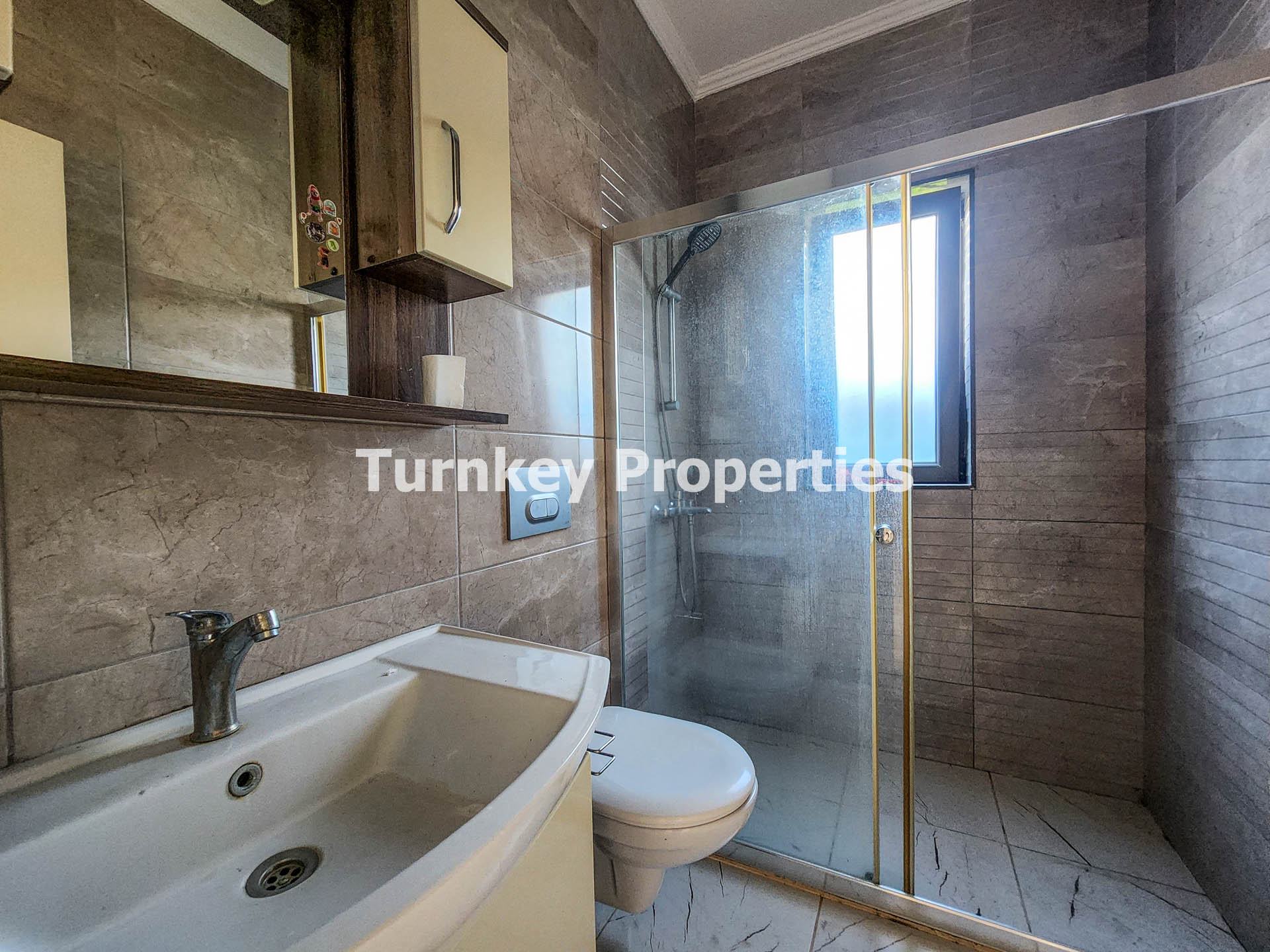 Ortakent, Bodrum'da Senelik Kiralık Bahçe Katı 2+1 Daire Aylık Öd