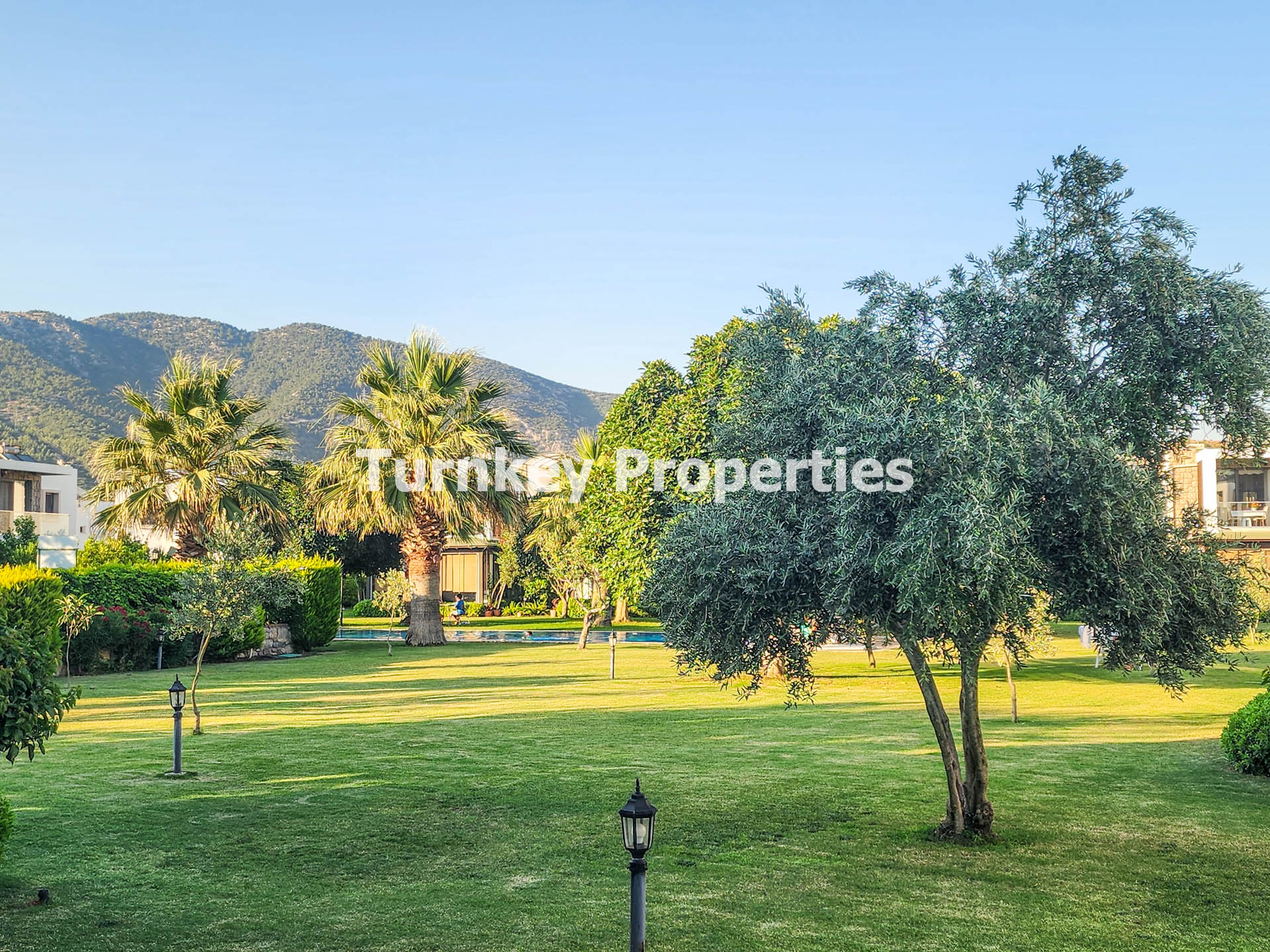 Ortakent, Bodrum'da Senelik Kiralık Bahçe Katı 2+1 Daire Aylık Öd