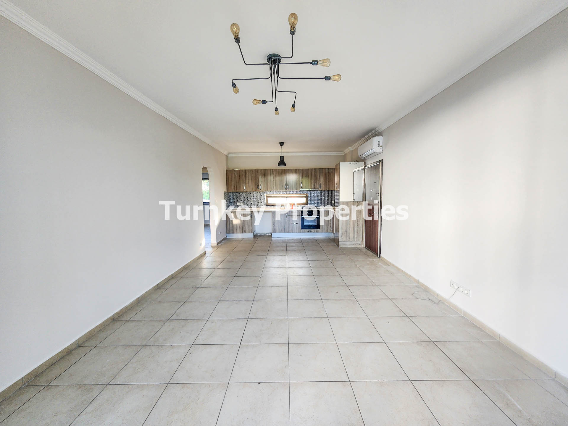 Ortakent, Bodrum'da Senelik Kiralık Bahçe Katı 2+1 Daire Aylık Öd