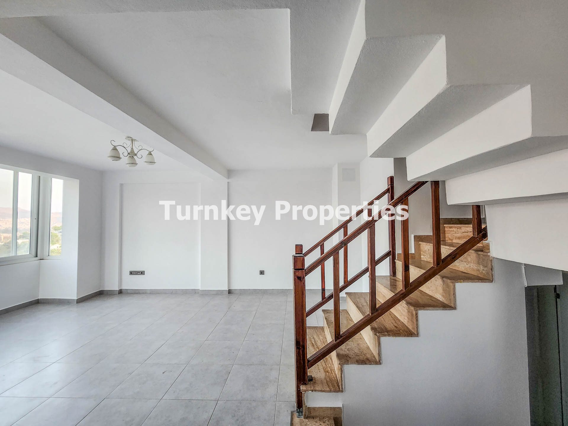 Gümüşlük Sahile Yakın, Manzaralı Senelik Kiralık 2 Yatak Odalı Ev