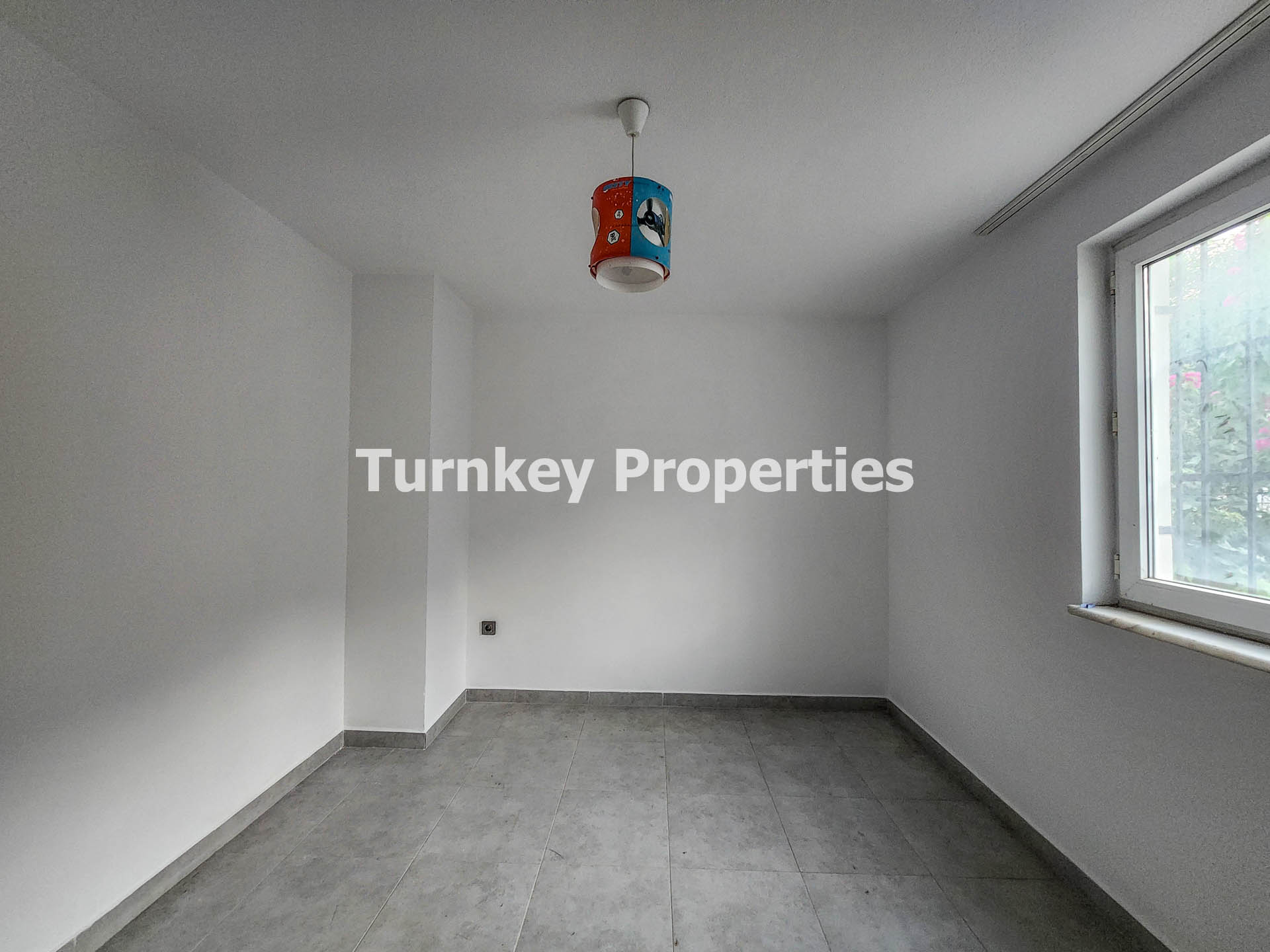 Gümüşlük Sahile Yakın, Manzaralı Senelik Kiralık 2 Yatak Odalı Ev