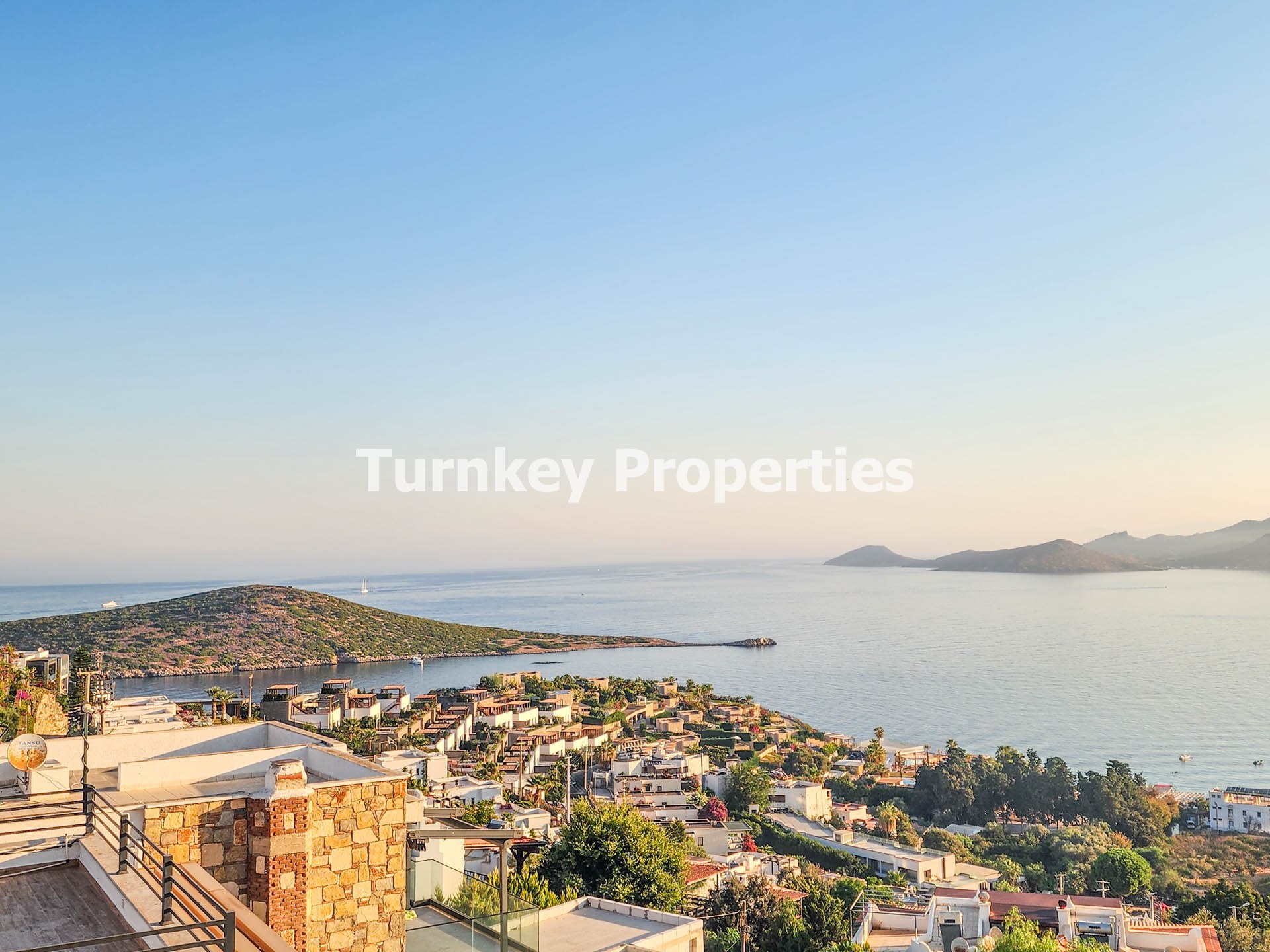 Bodrum Koyunbaba'da Satılık Müstakil Ev Deniz Manzaralı, Aidatsız