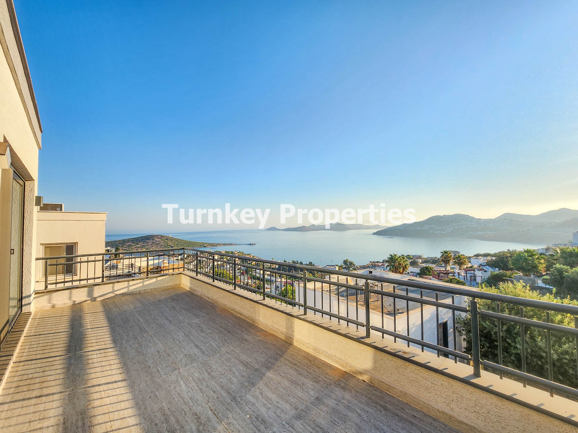 Bodrum Koyunbaba'da Satılık Müstakil Ev Deniz Manzaralı, Aidatsız