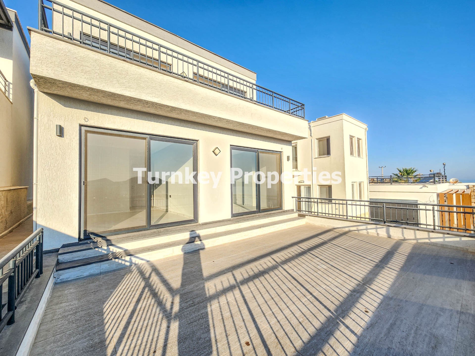 Bodrum Koyunbaba'da Satılık Müstakil Ev Deniz Manzaralı, Aidatsız