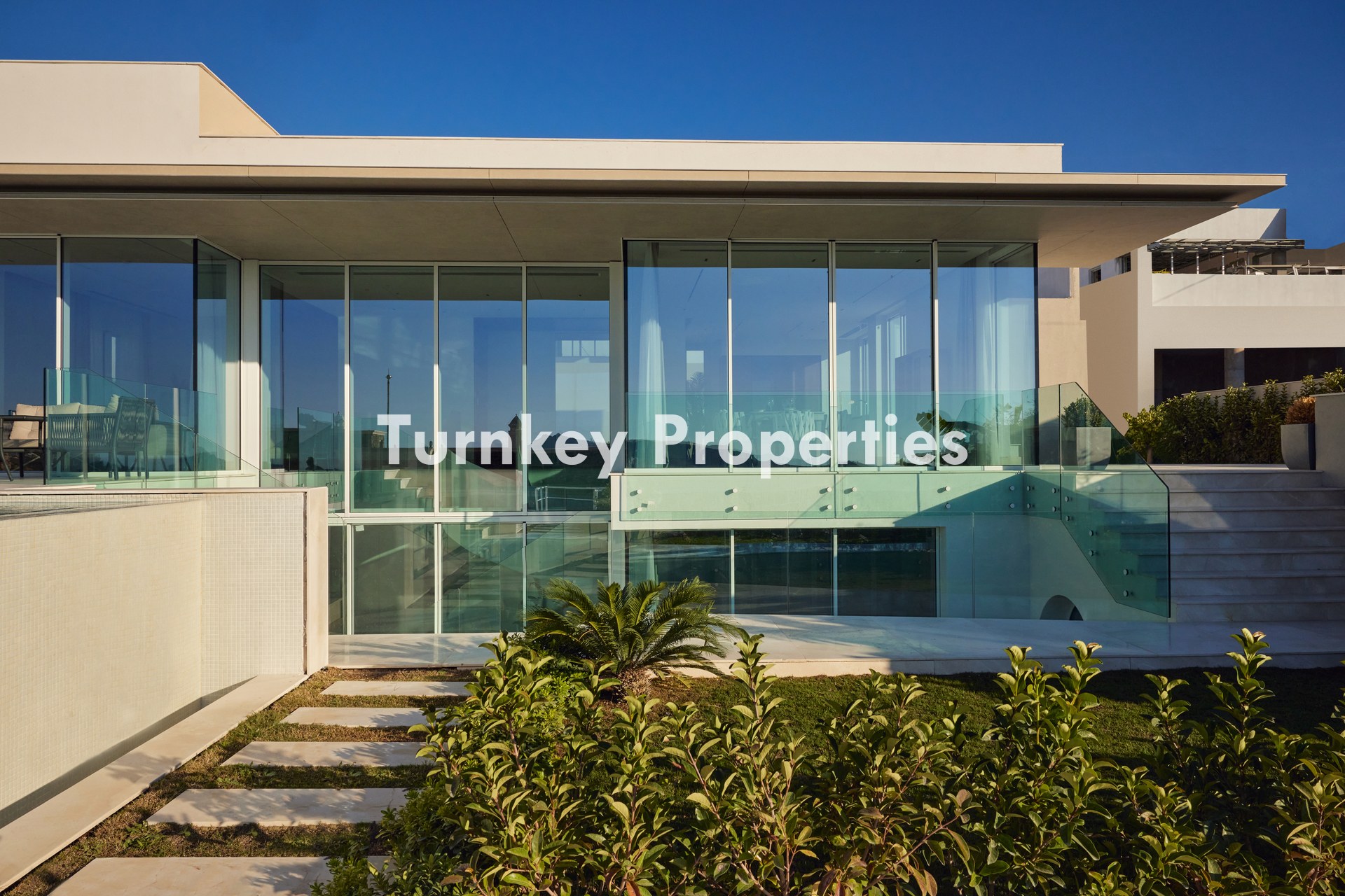 Yalıkavak Marina Manzaralı Satılık Süper Lüks Özel Havuzlu Villa