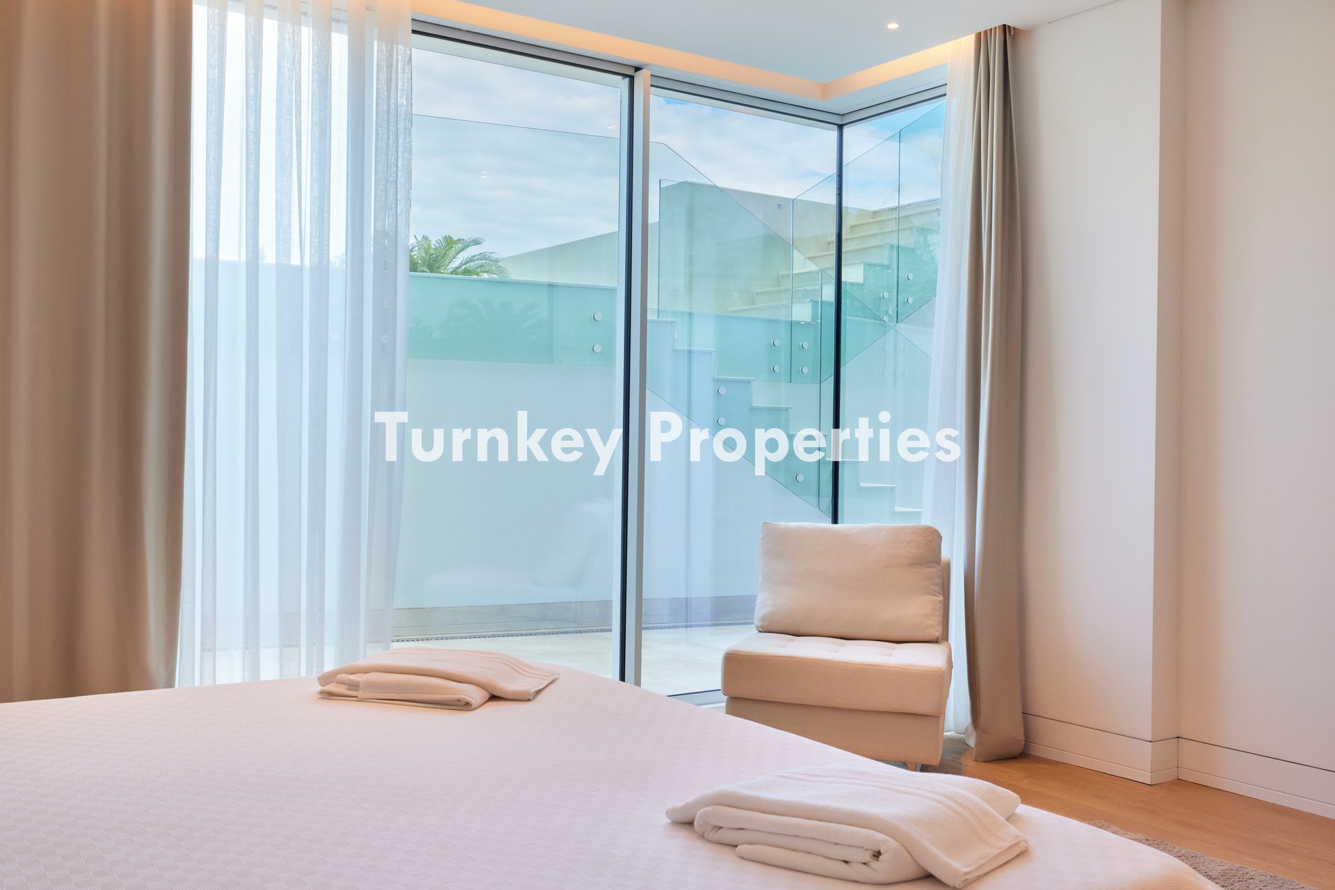 Yalıkavak’ta Satılık Trophy Villa, Marina Manzaralı Prime Konum
