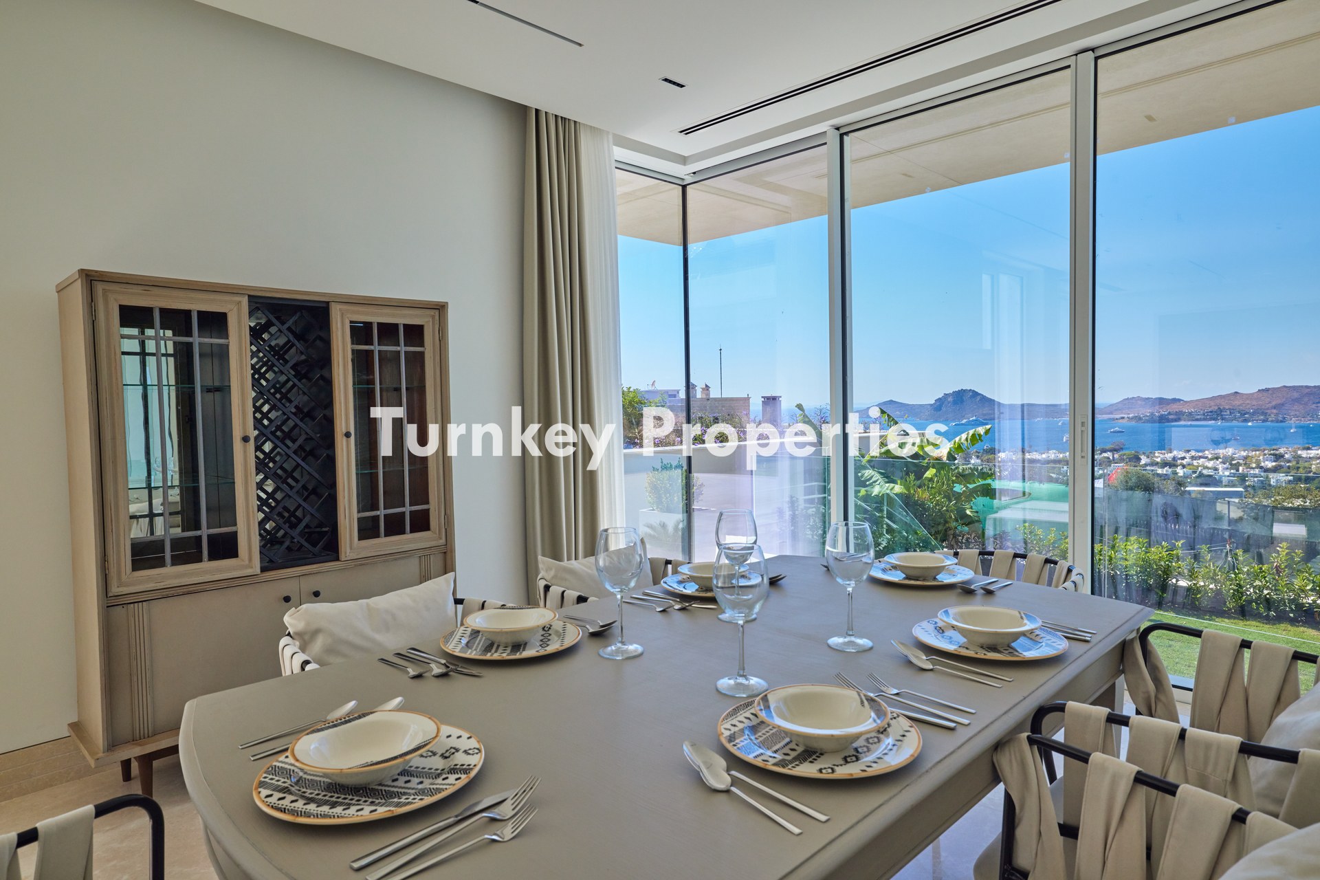 Yalıkavak’ta Satılık Trophy Villa, Marina Manzaralı Prime Konum