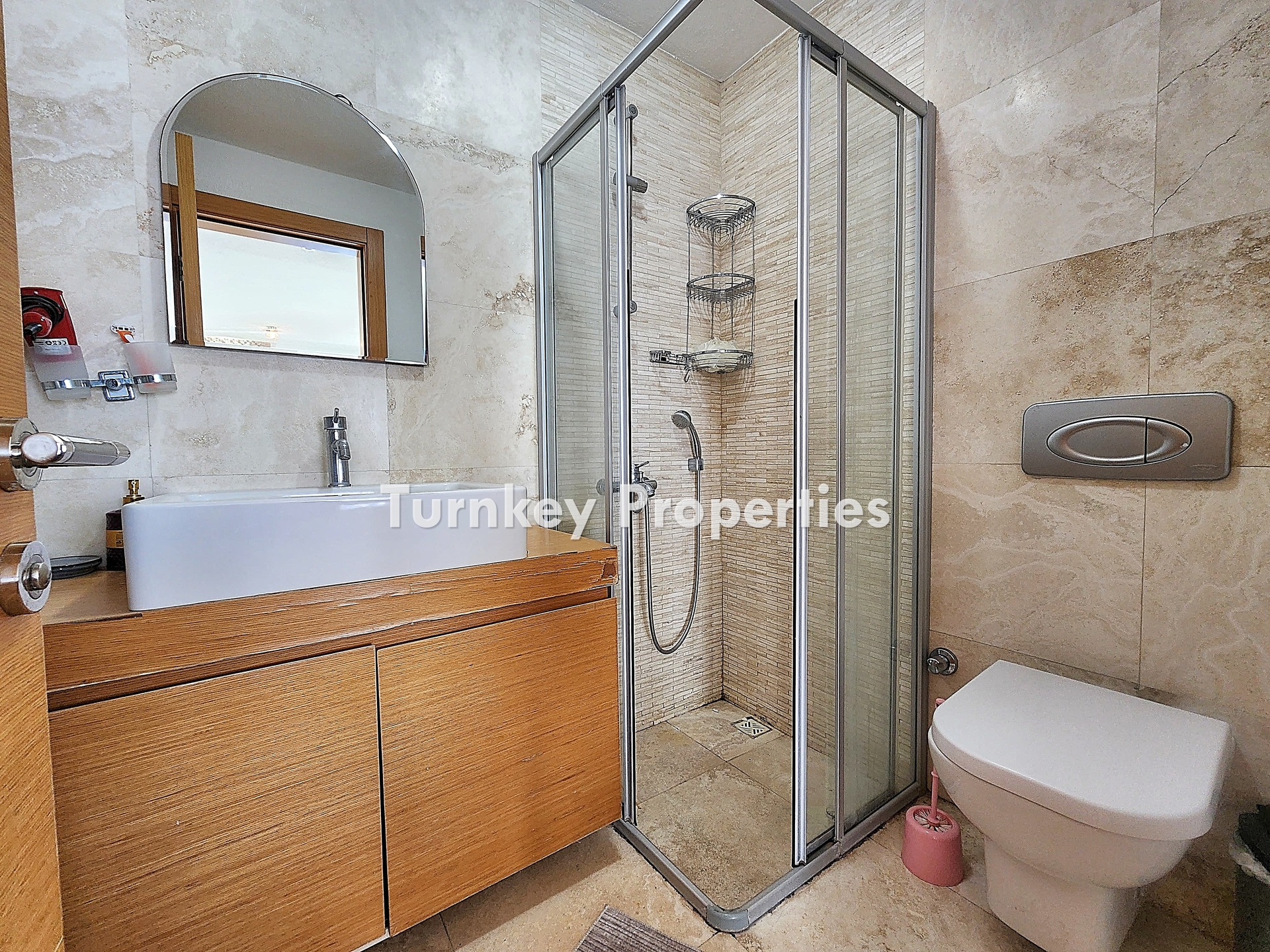 Bitez Gümbet Arası Satılık Denize Sıfır Deniz Manzaralı Daire