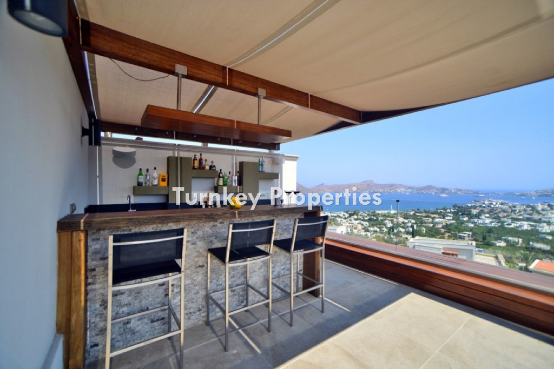 Yalıkavak Satılık Villa Marina Manzaralı Çift Girişli Modern Stil