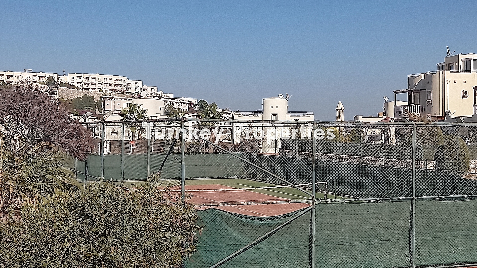 Bodrum, Adabükü Satılık Ev | Yüzme Havuzları, Çocuk Oyun Alanları, Aquapark, Türk Hamamı, Sauna, Fitness