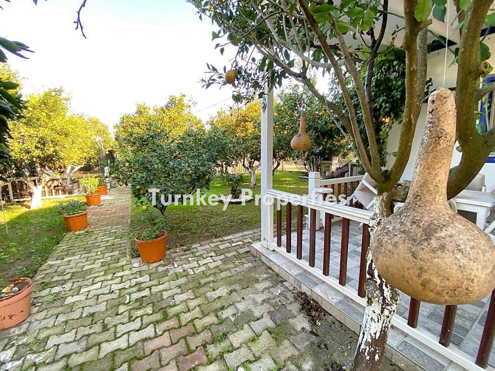 Gündoğan Satılık Arsa Bahçeli Evli Merkezi Konum Yatırım Getirili