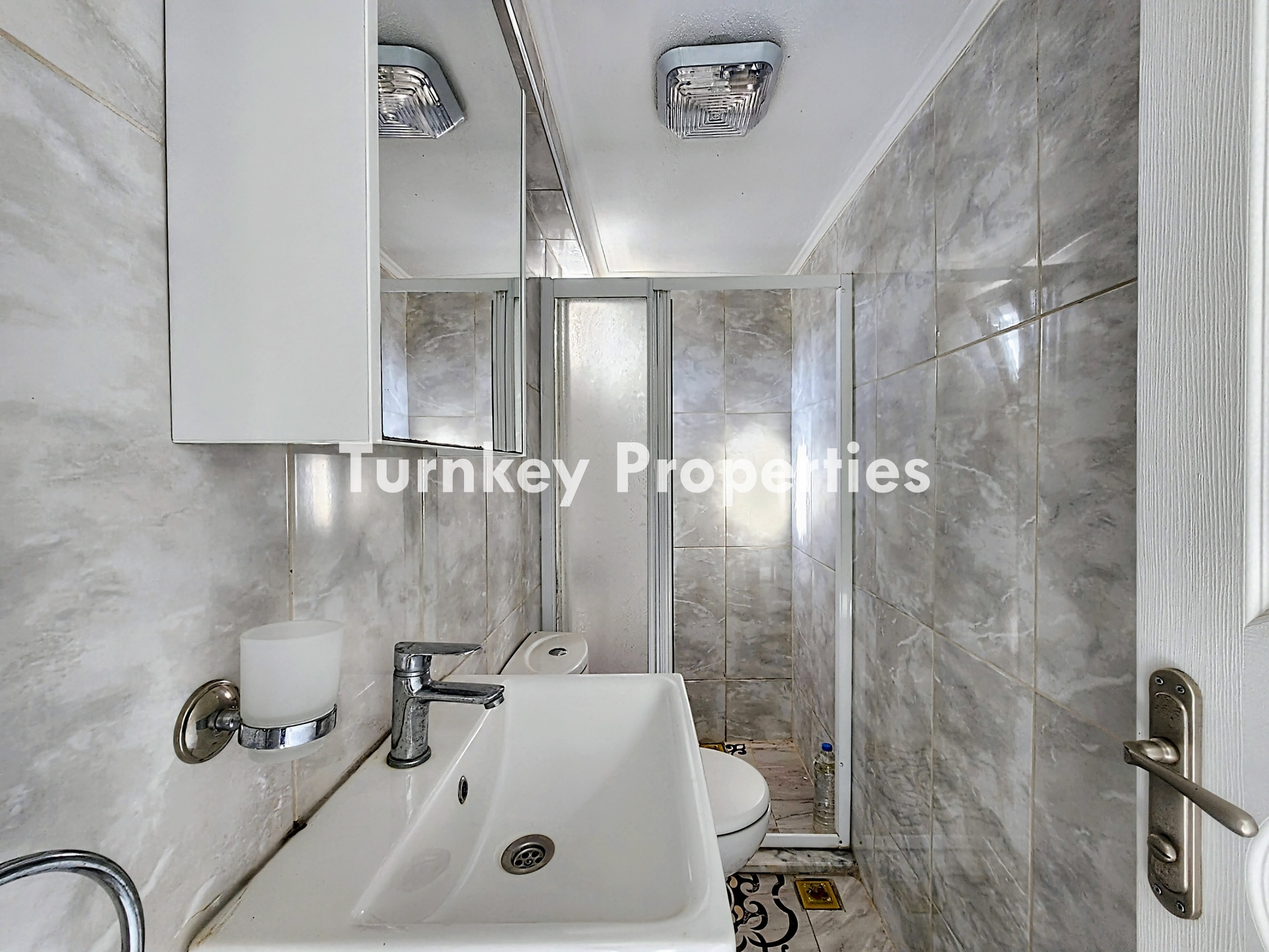 Torba Satılık Deniz Manzaralı Bahçeli Villa Özel Konumda Yaşam