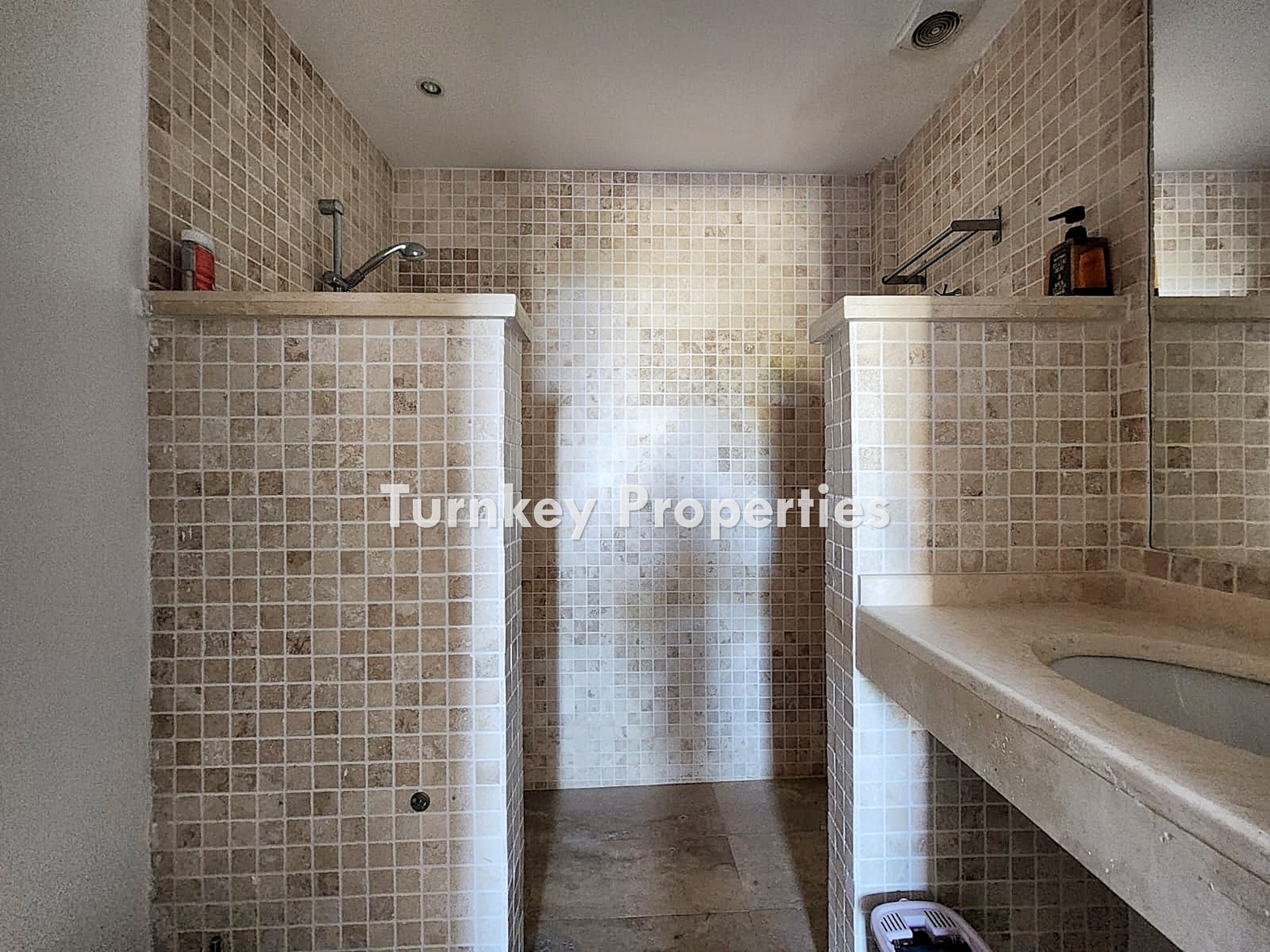 Yalıkavak'ta Satılık 3+1 Villa,  Özel Havuzlu, Bahçeli ve Deniz Manzaralı