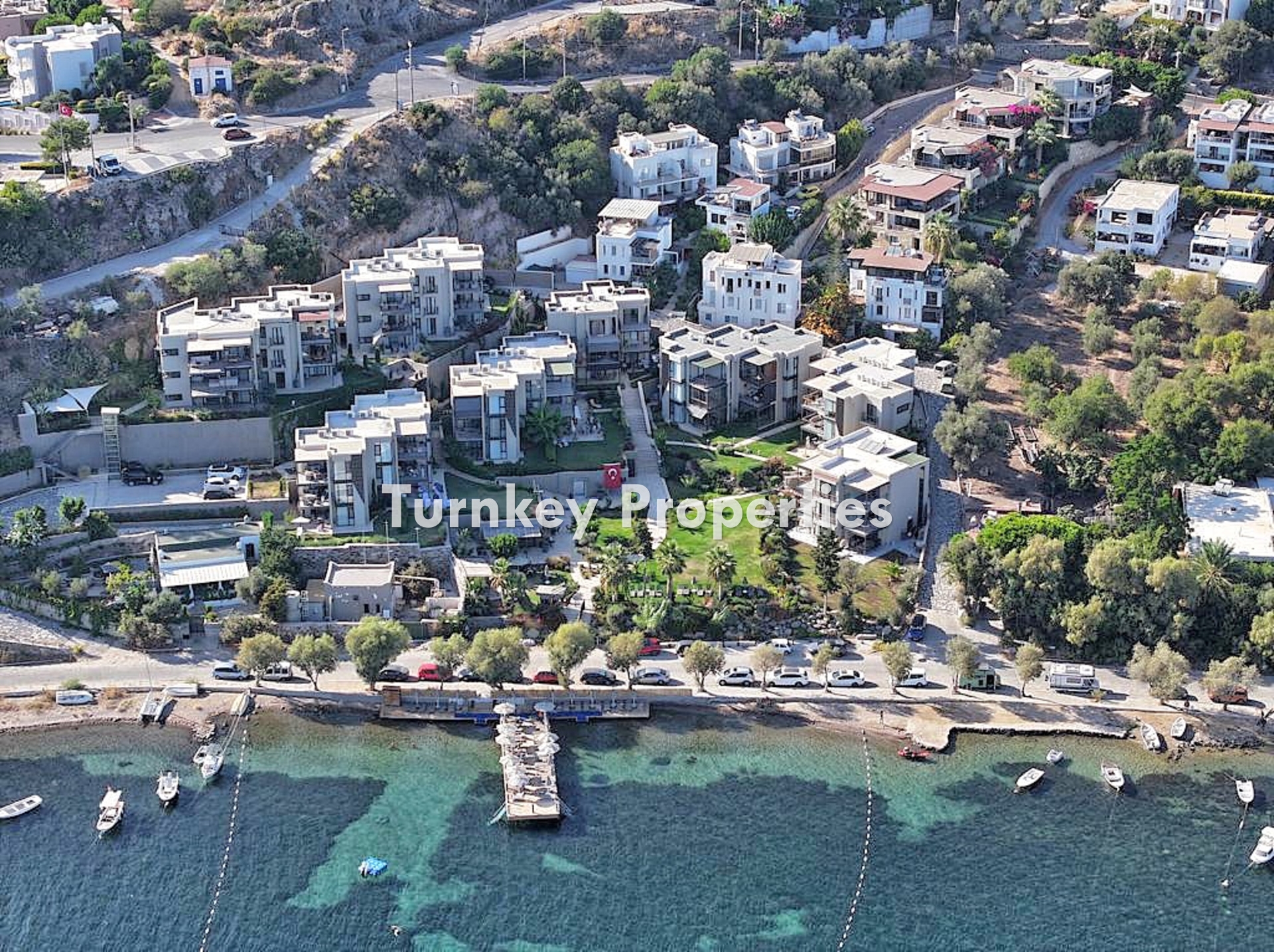 Yalıkavak Küdür Satılık Daire Denize Sıfır Geniş Bahçeli Site