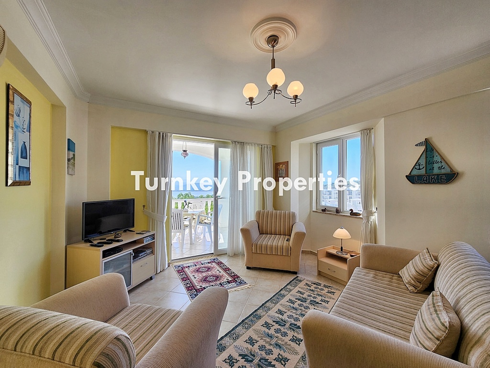 Boğaziçi Satılık Daire Flamingo Gölü Manzaralı Site İçinde