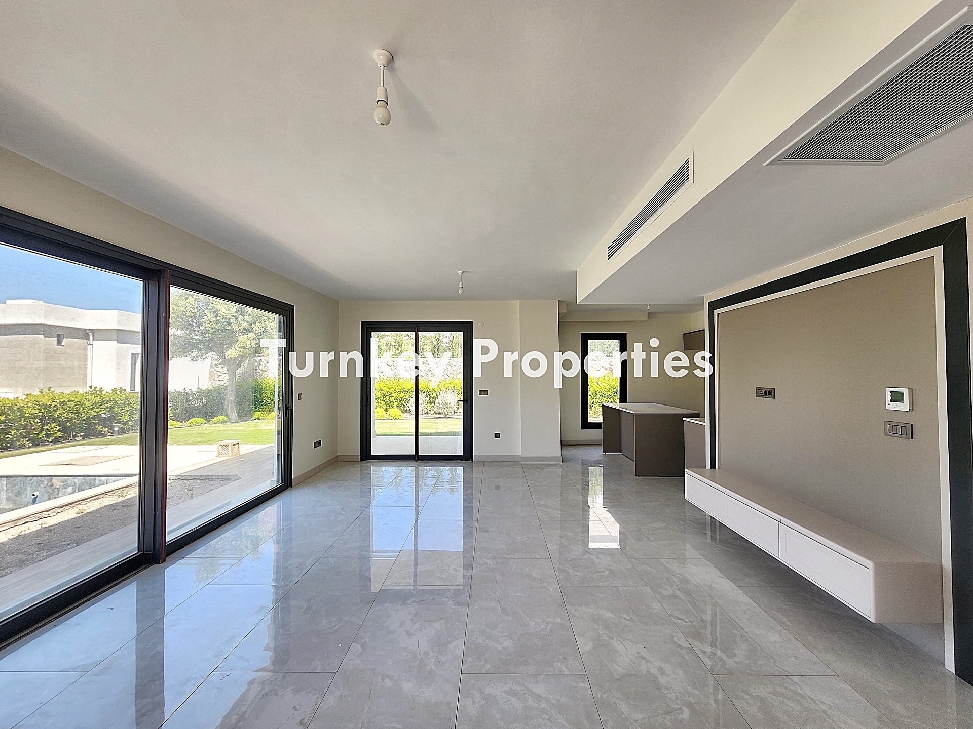 Gündoğan Küçükbük Satılık Villa Modern Mimari Özel Havuz