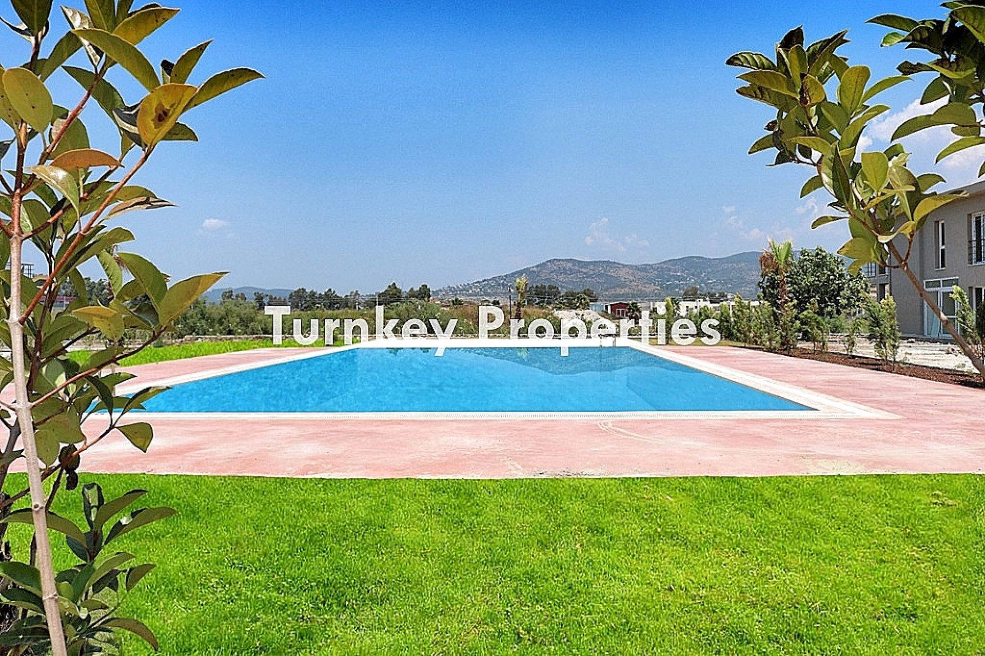 Meşelik Poyrazköy Sitesi Satılık Bahçe Katı Daire Ortak Havuzlu